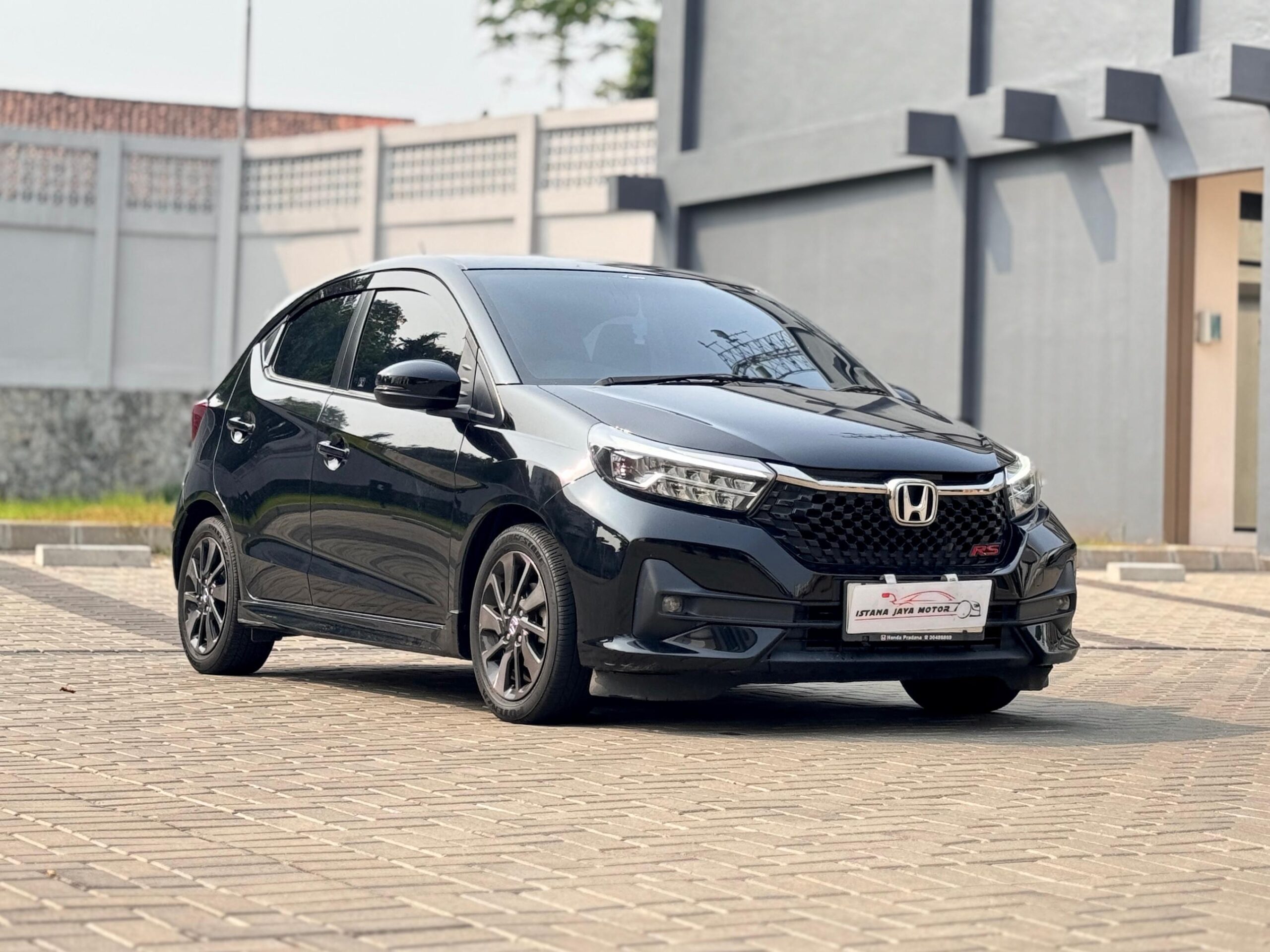 BRIO 1.2 RS HITAM 2024 - Gambar 4