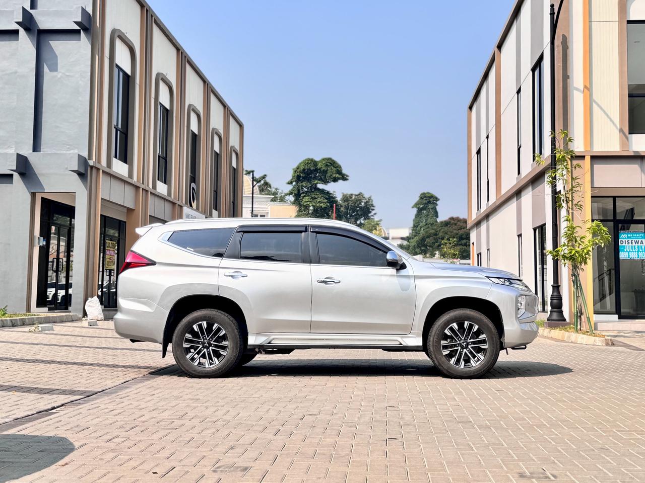 PAJERO DAKAR AT SILVER 2023 - Gambar 8