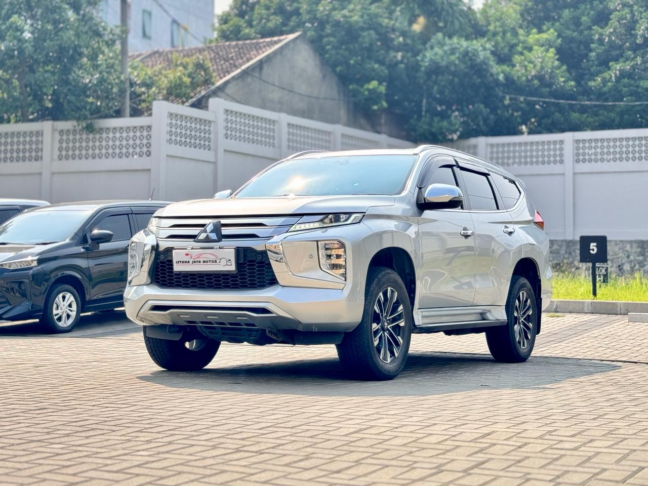 PAJERO DAKAR AT SILVER 2023 - Gambar 3
