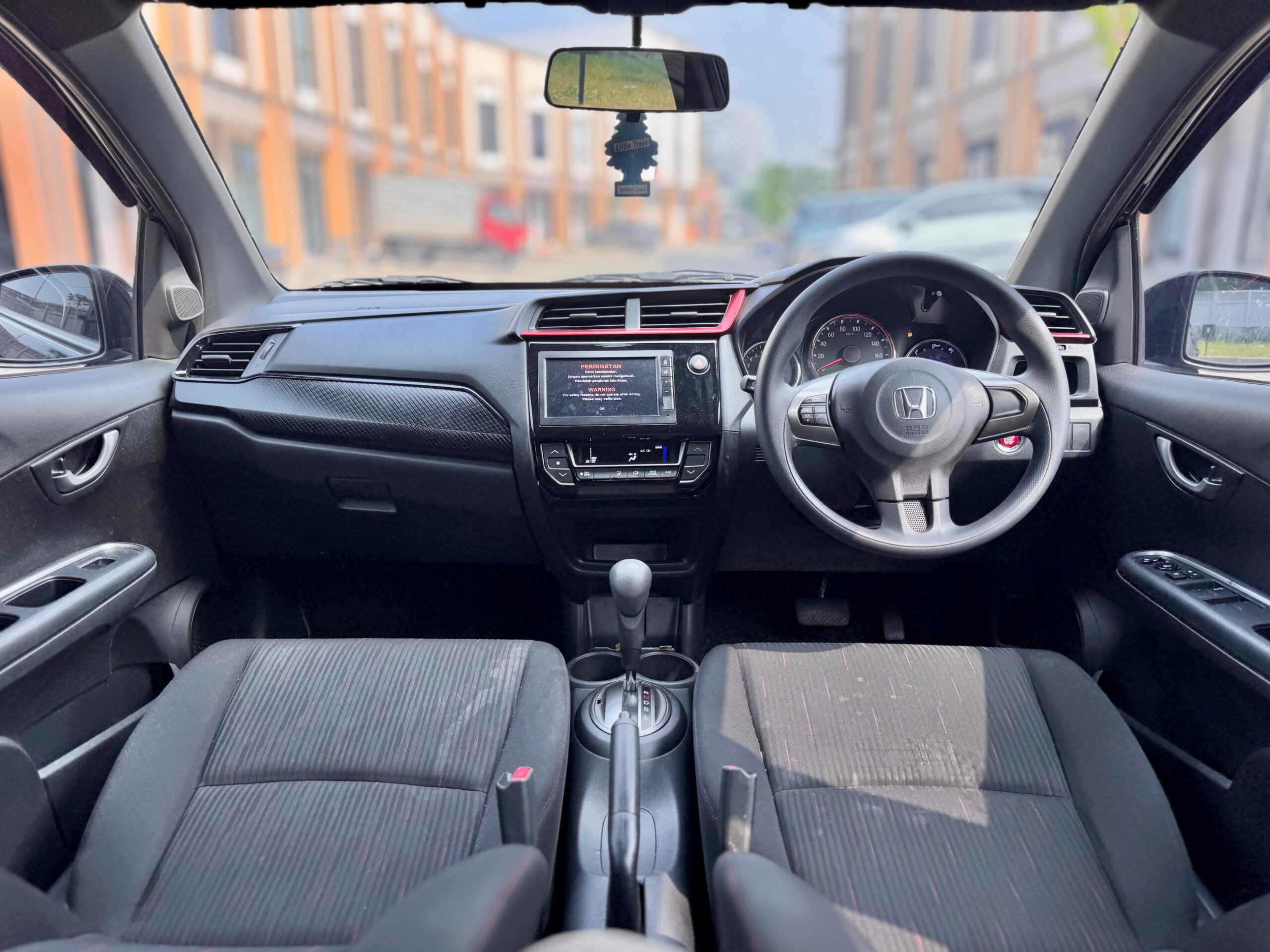 BRIO 1.2 RS HITAM 2024 - Gambar 10
