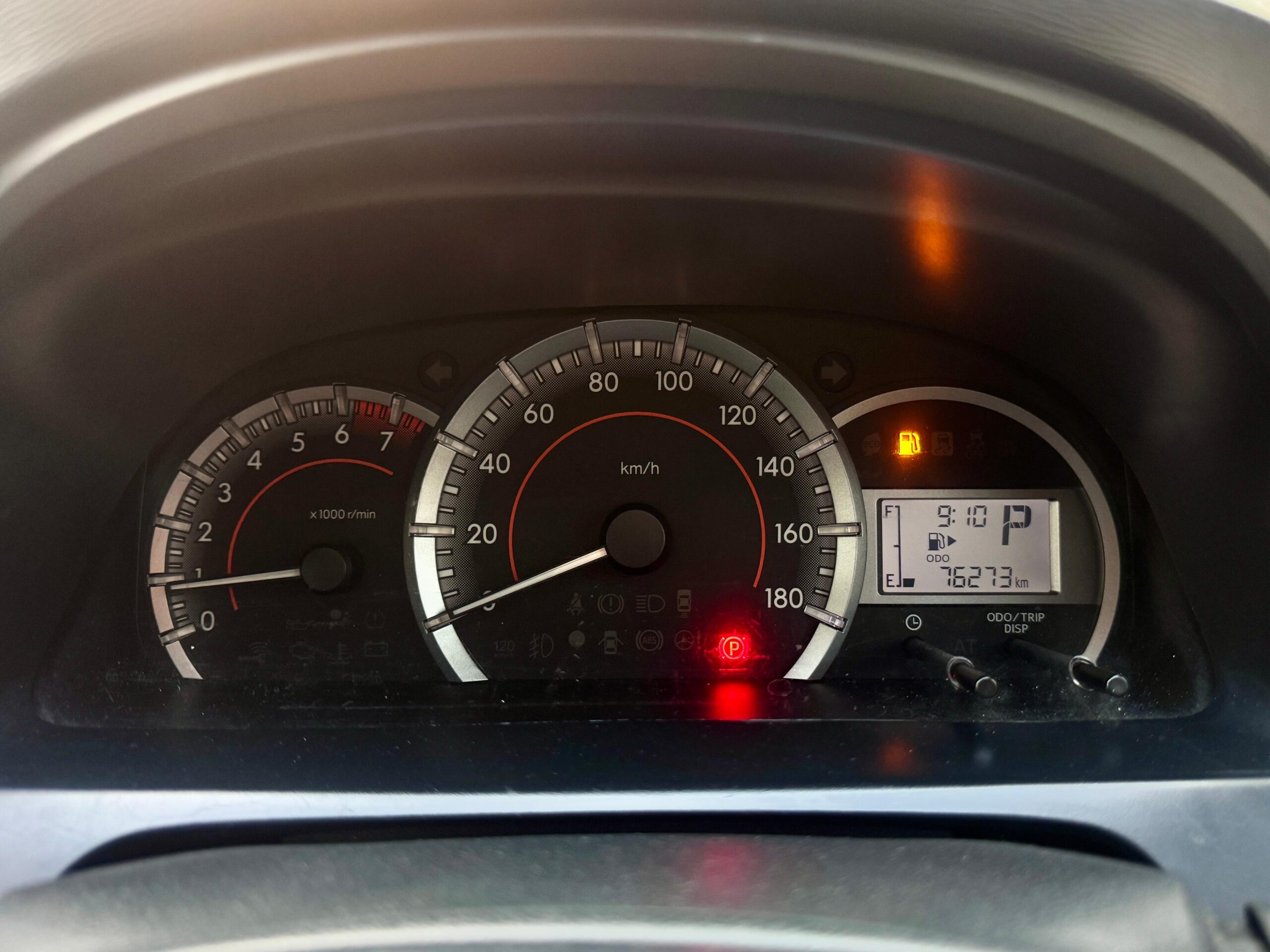AVANZA 1.5 VELOZ HITAM 2020 - Gambar 9