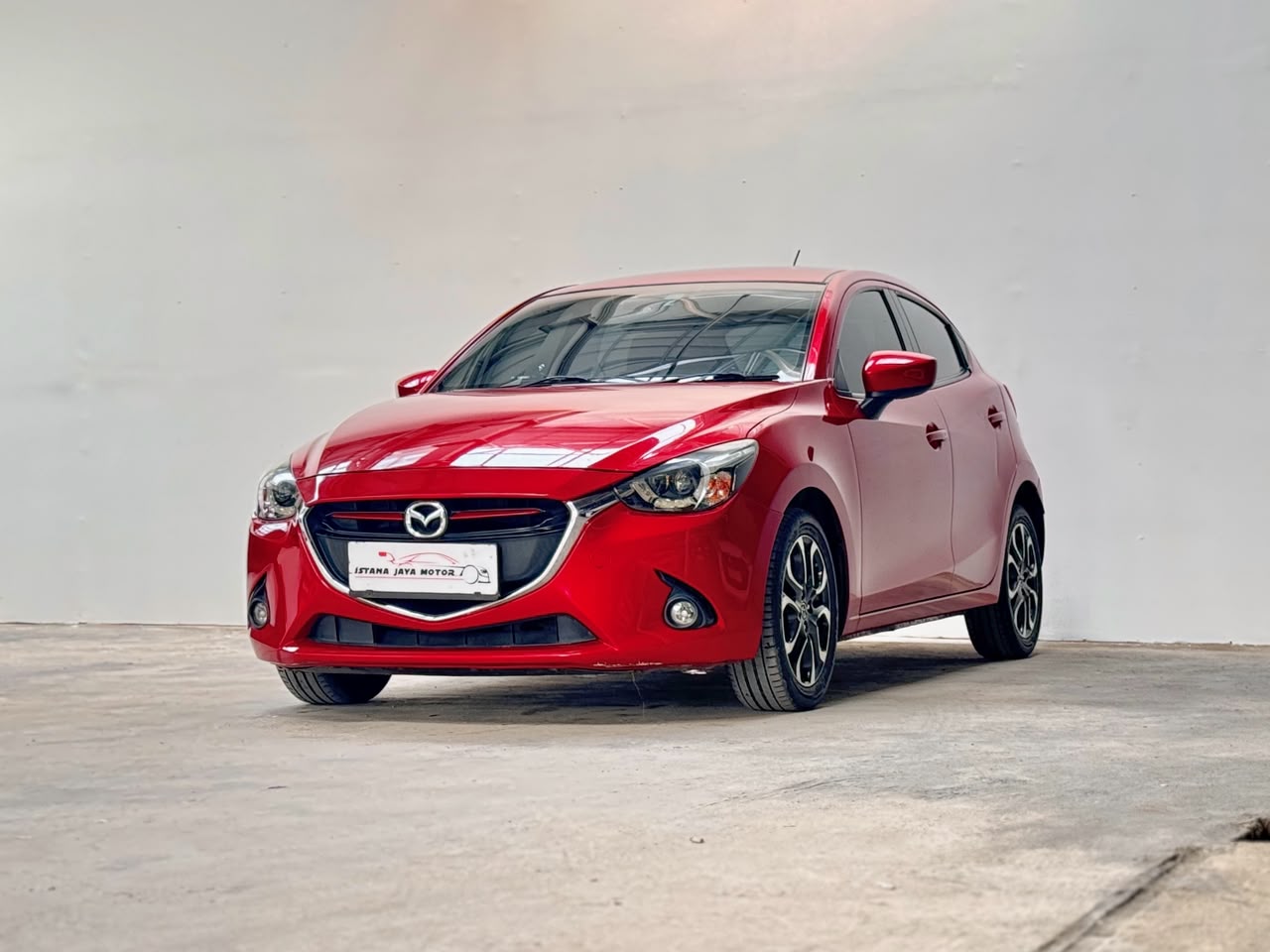 MAZDA 2 GT AT MERAH 2016 - Gambar 3