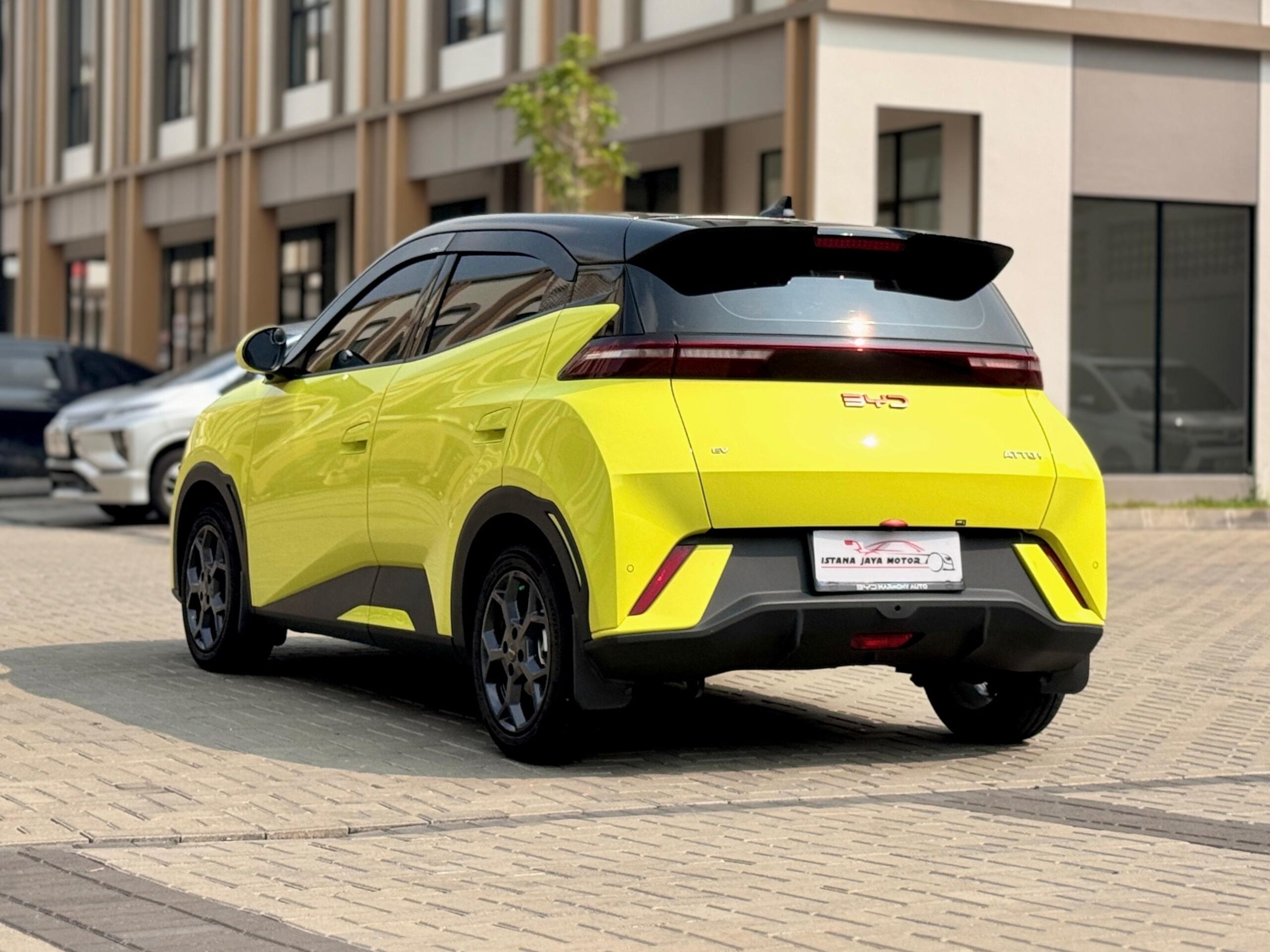 BYD ATTO 1 PREMIUM HIJAU 2025 - Gambar 5