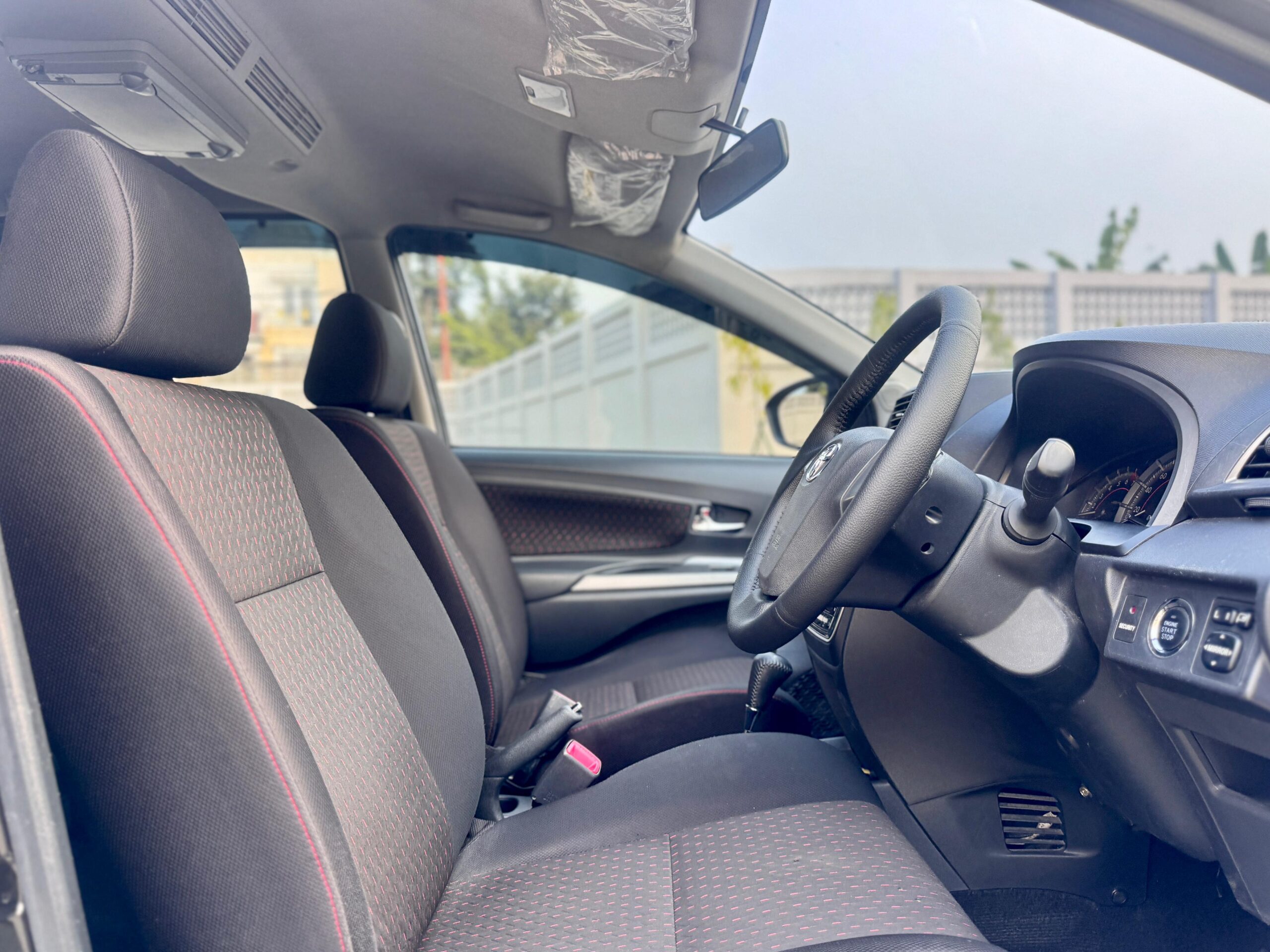 AVANZA 1.5 VELOZ HITAM 2020 - Gambar 13