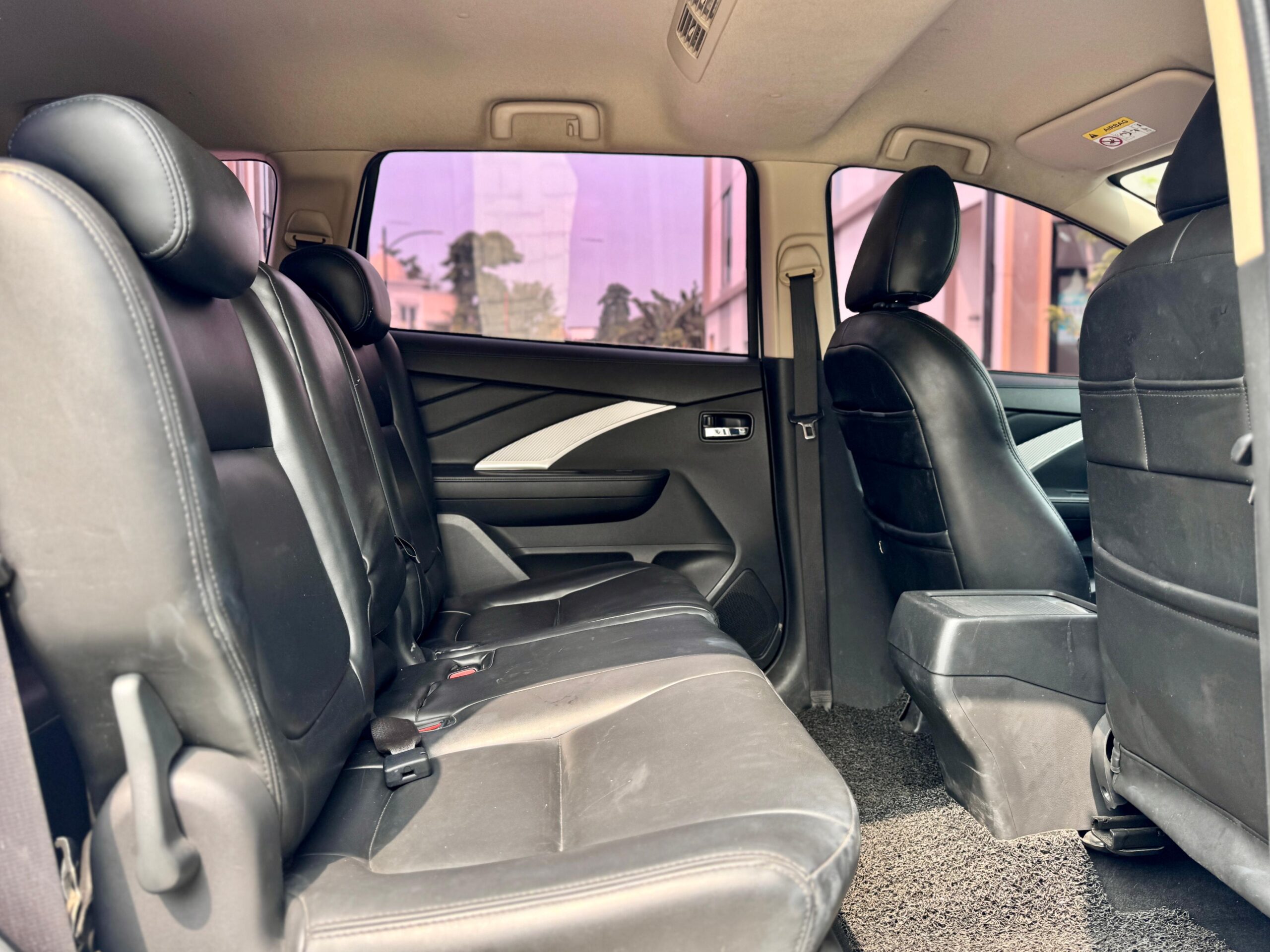 XPANDER 1.5 SPORT PUTIH 2018 - Gambar 15