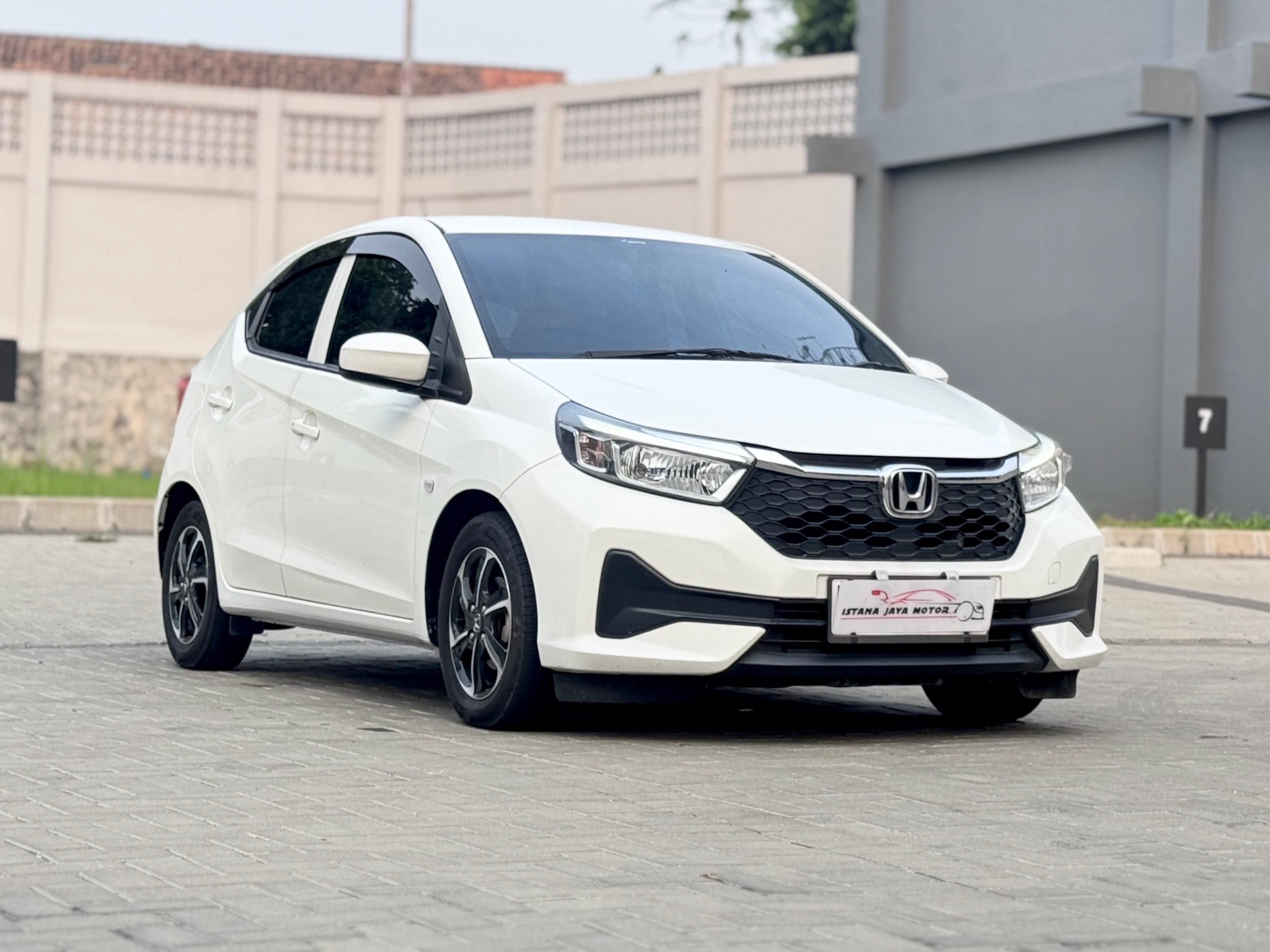BRIO 1.2 E PUTIH 2023 - Gambar 4