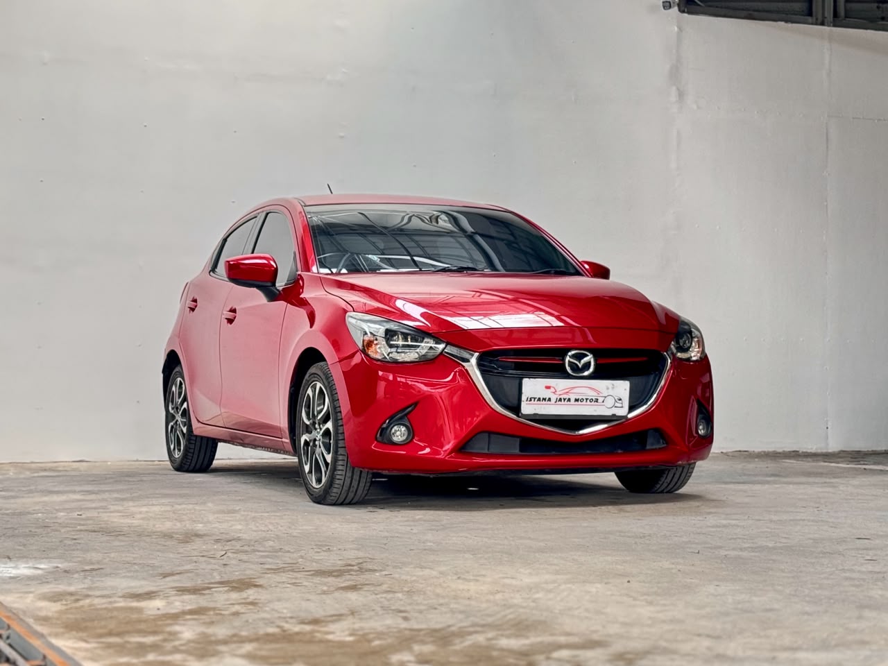 MAZDA 2 GT AT MERAH 2016 - Gambar 4