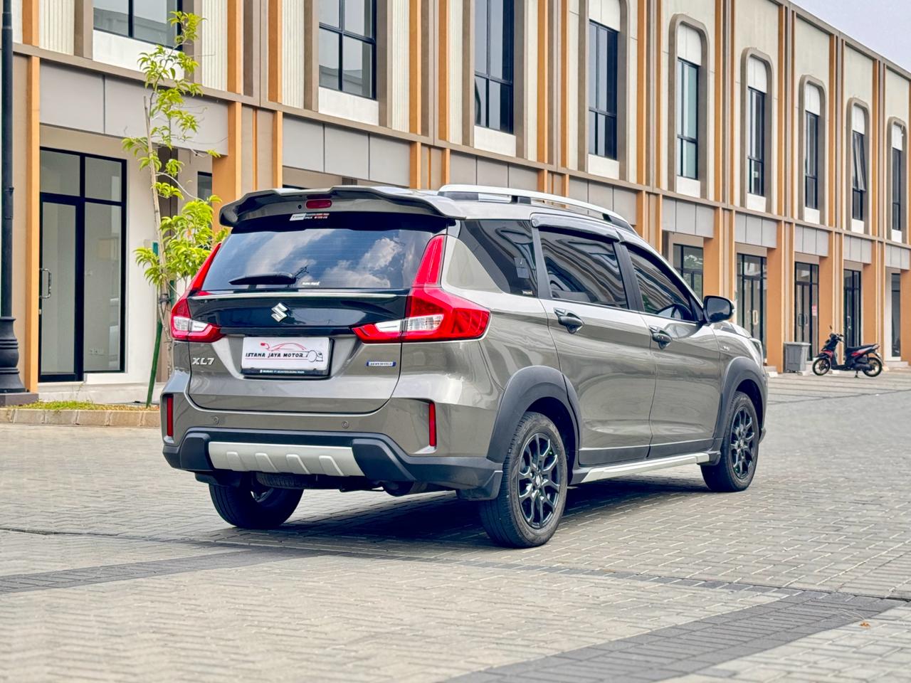 XL7 BETA HYBRID AT ABU 2023 - Gambar 6
