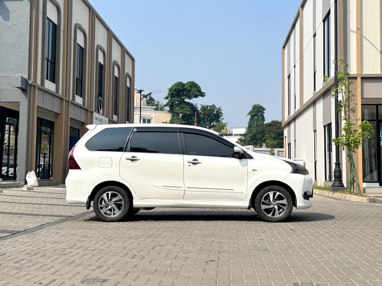 AVANZA VELOZ 1.5 AT PUTIH 2016 - Gambar 8