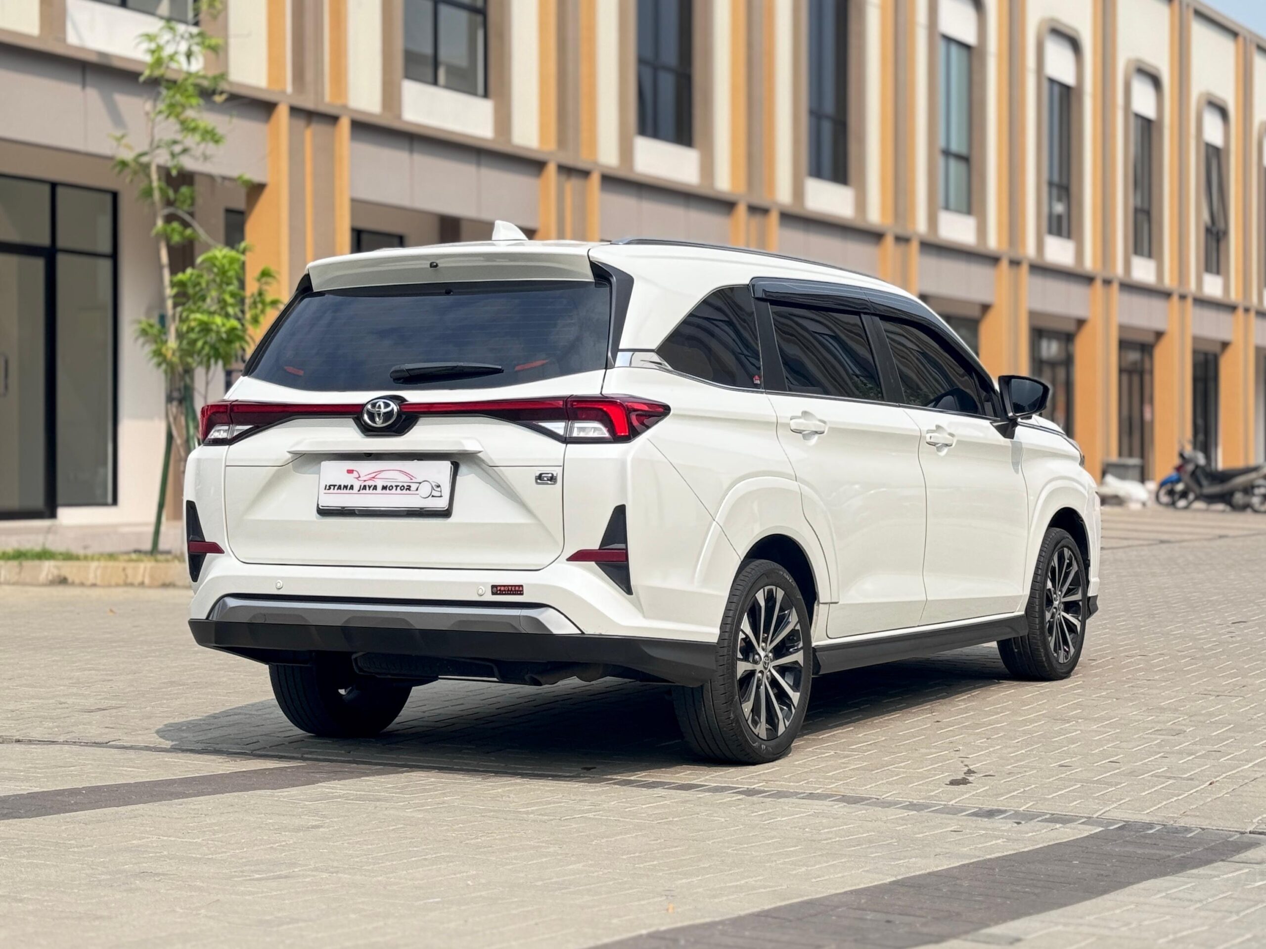 VELOZ Q TSS CVT PUTIH 2022 - Gambar 6