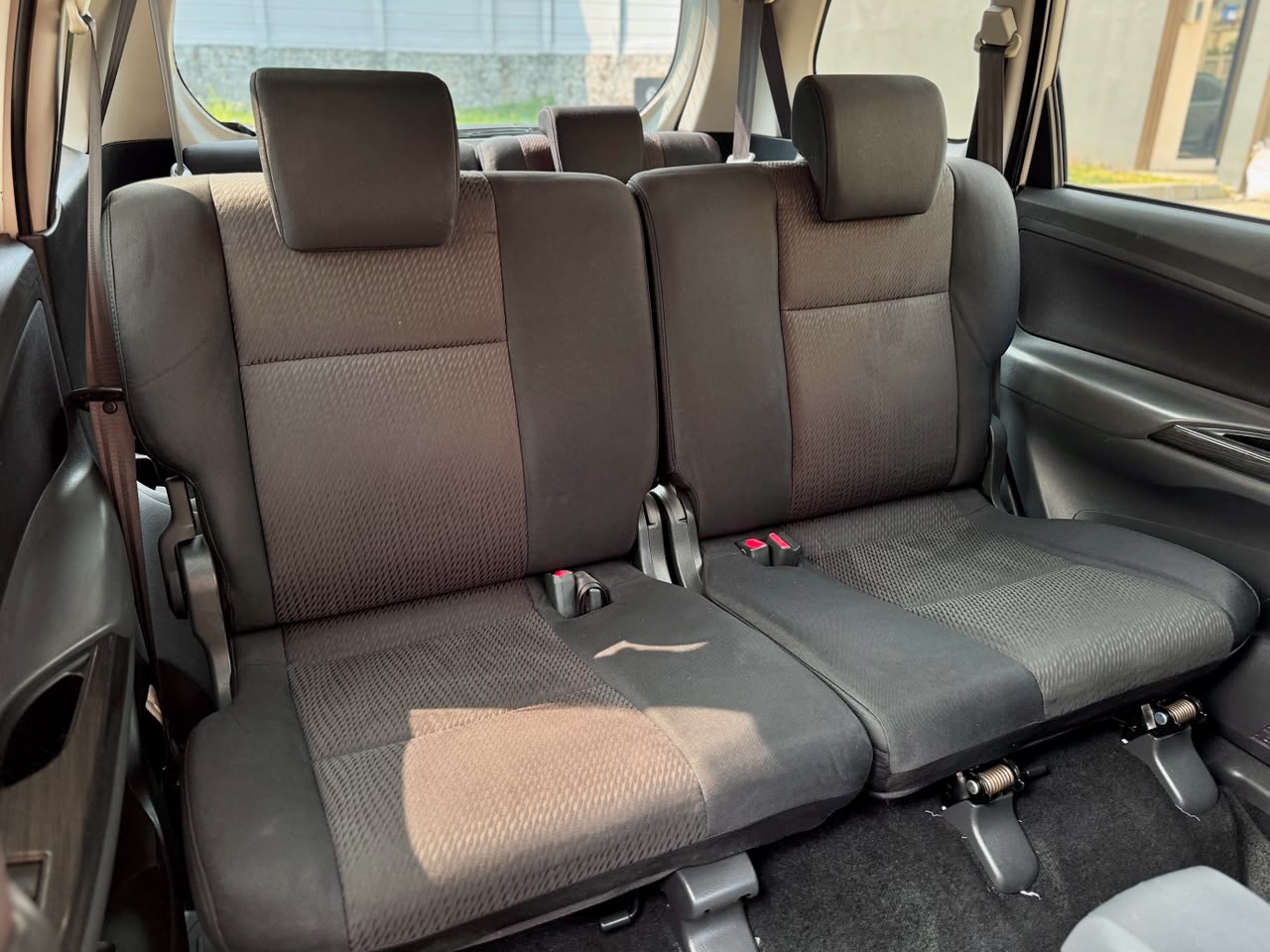AVANZA VELOZ LUXURY 1.5 AT PUTIH 2015 - Gambar 16