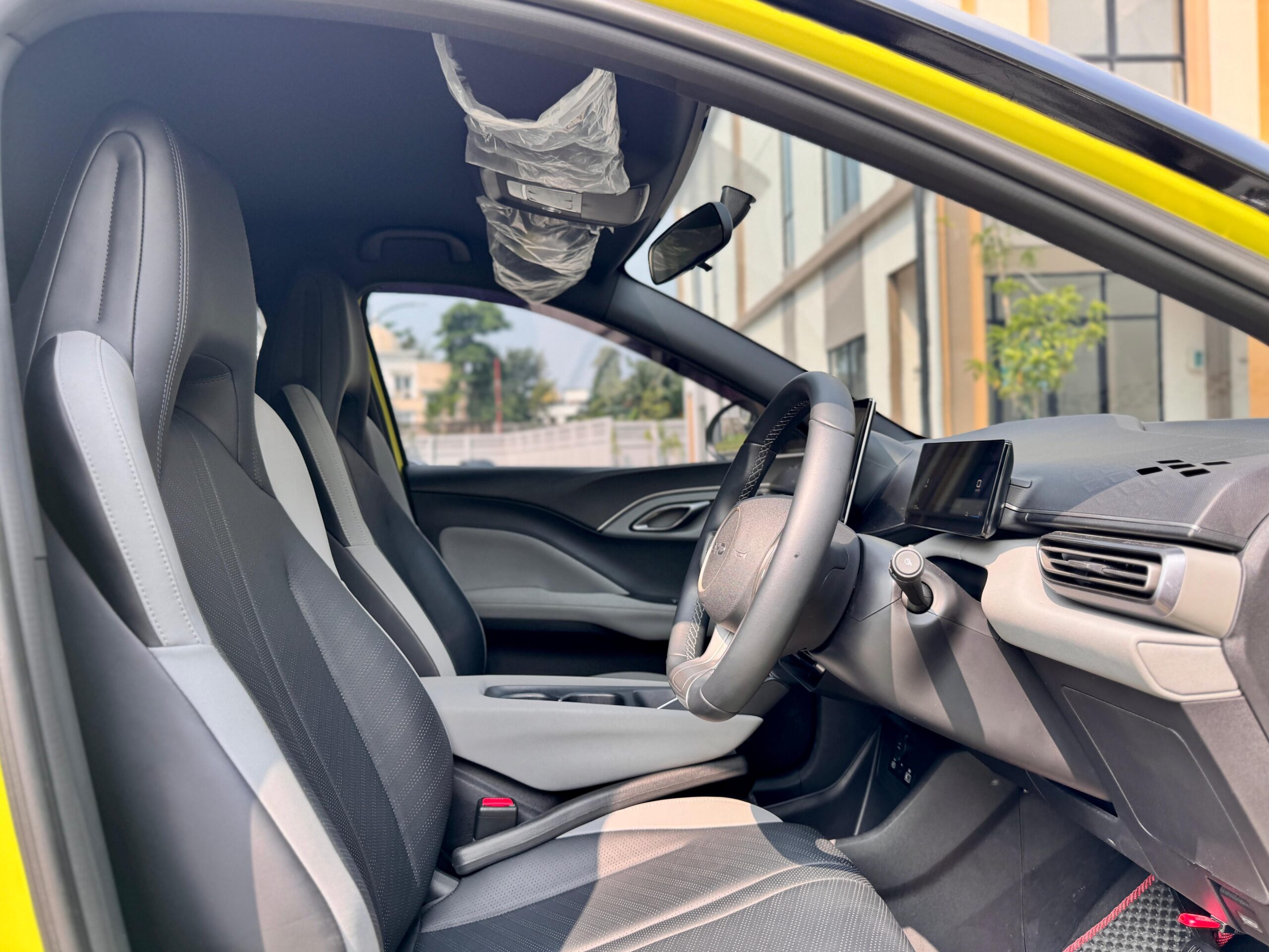BYD ATTO 1 PREMIUM HIJAU 2025 - Gambar 13