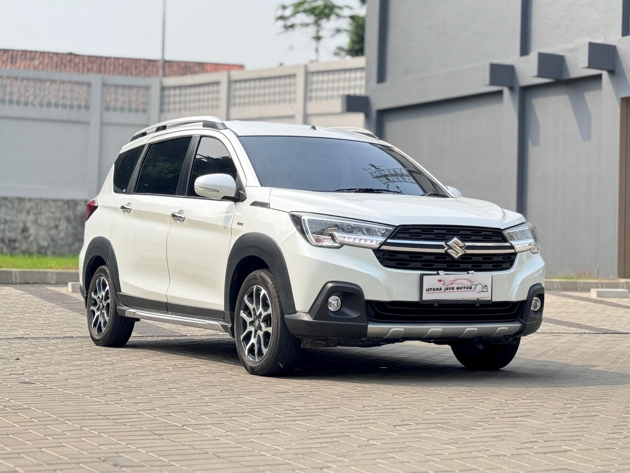 XL7 1.5 BETA PUTIH 2023 - Gambar 4