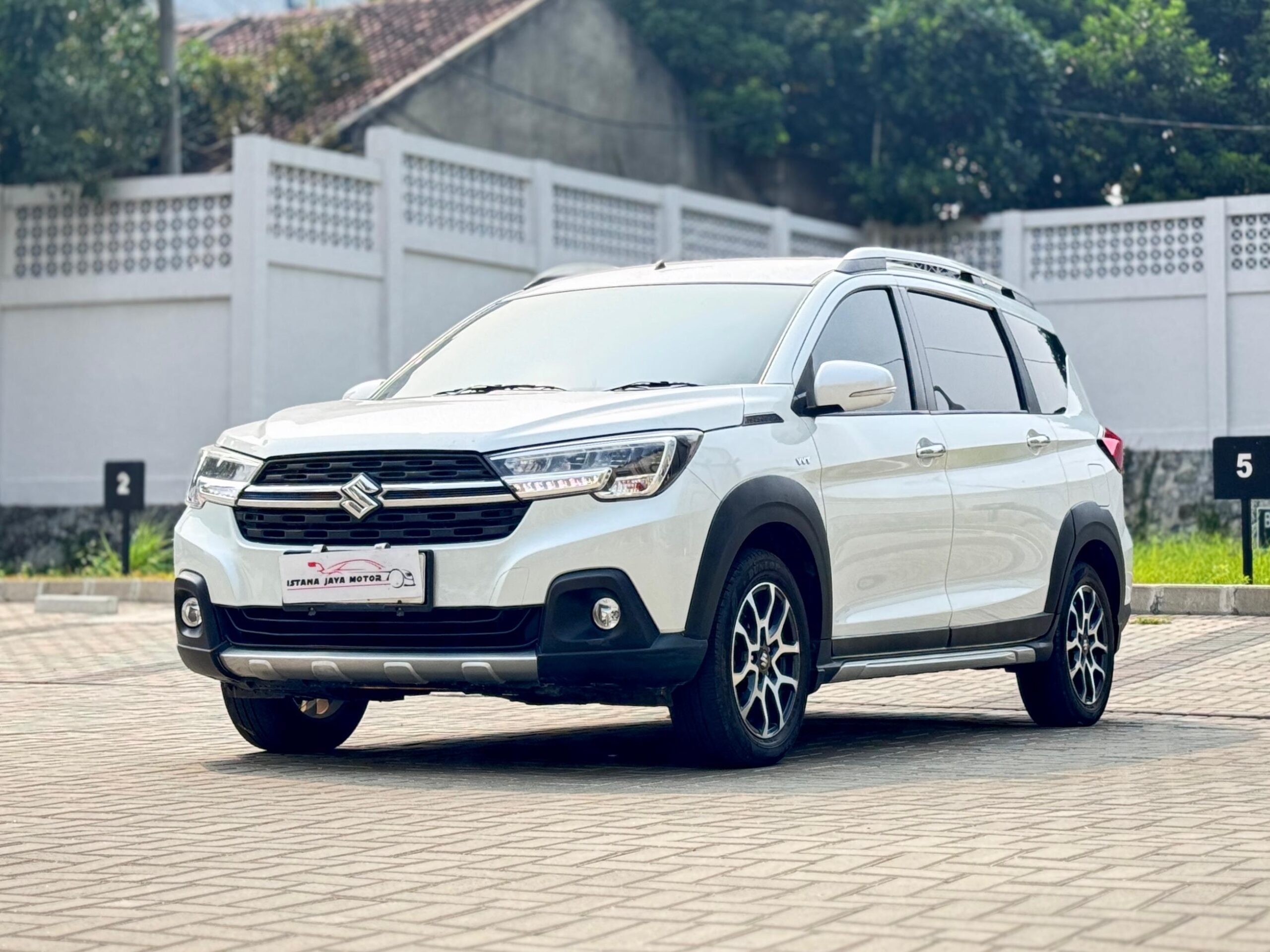 XL7 1.5 BETA PUTIH 2023 - Gambar 3