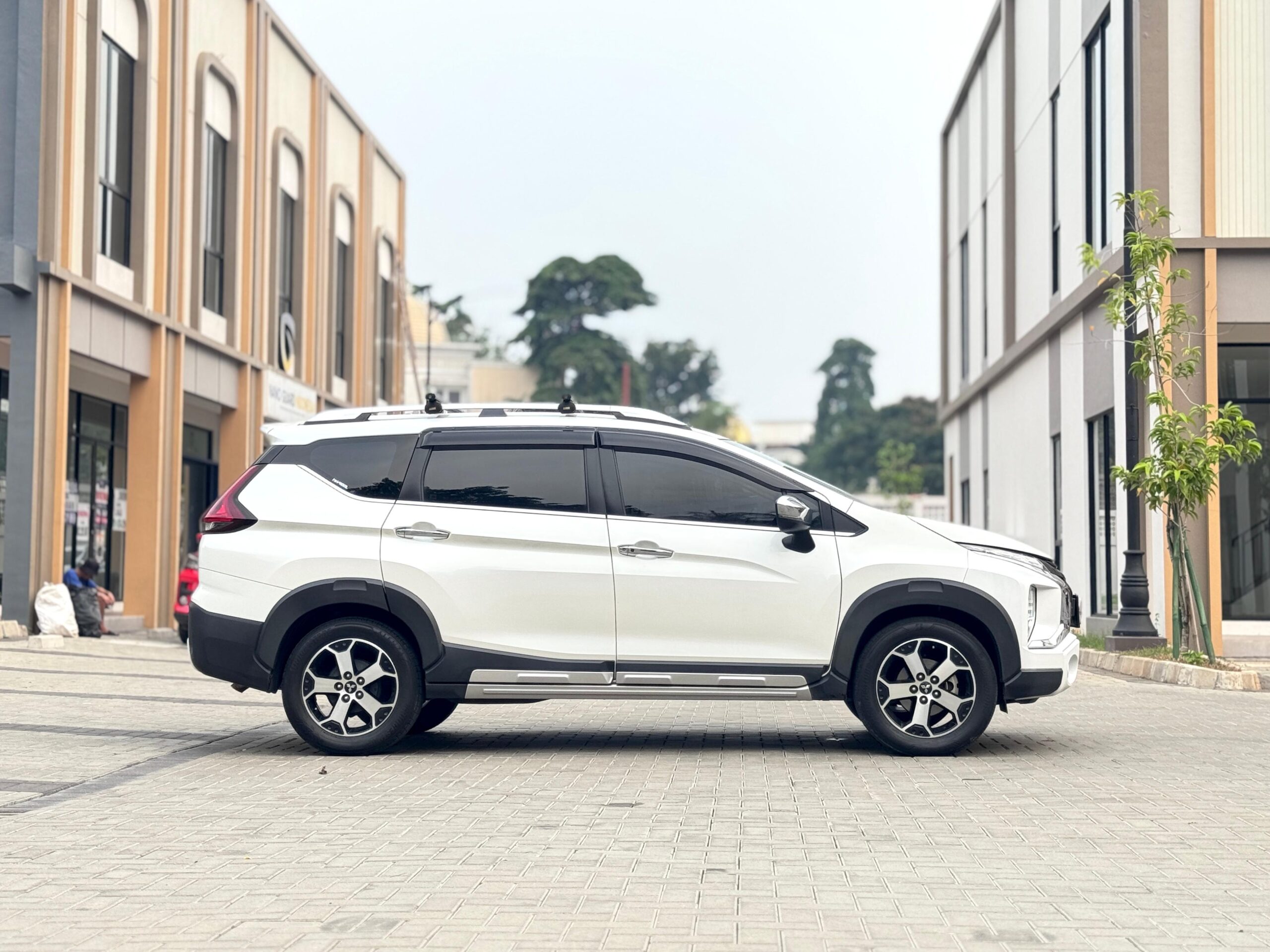 XPANDER 1.5 CROSS PREMIUM PUTIH 2021 - Gambar 8