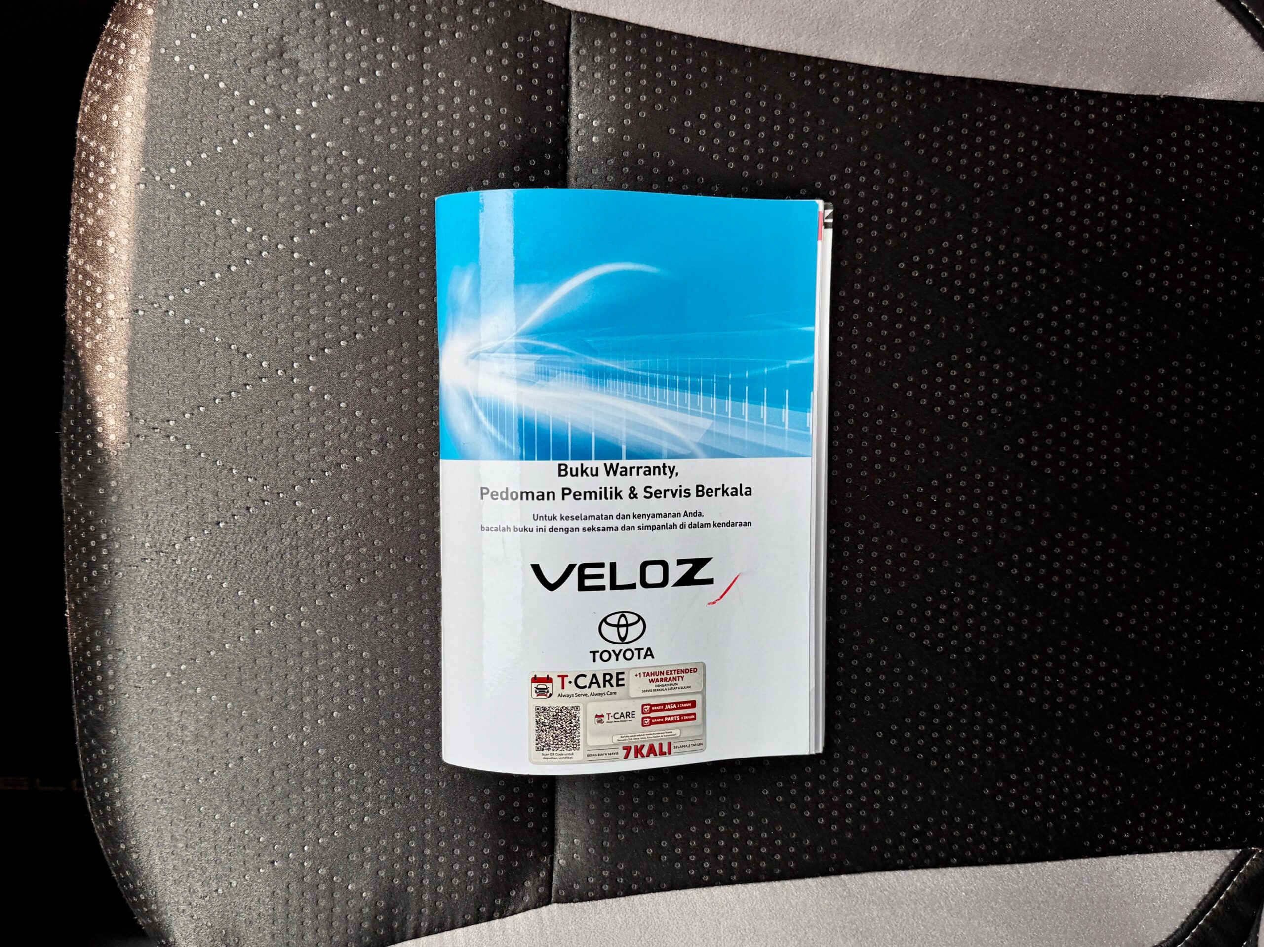 VELOZ Q CVT HITAM 2024 - Gambar 17