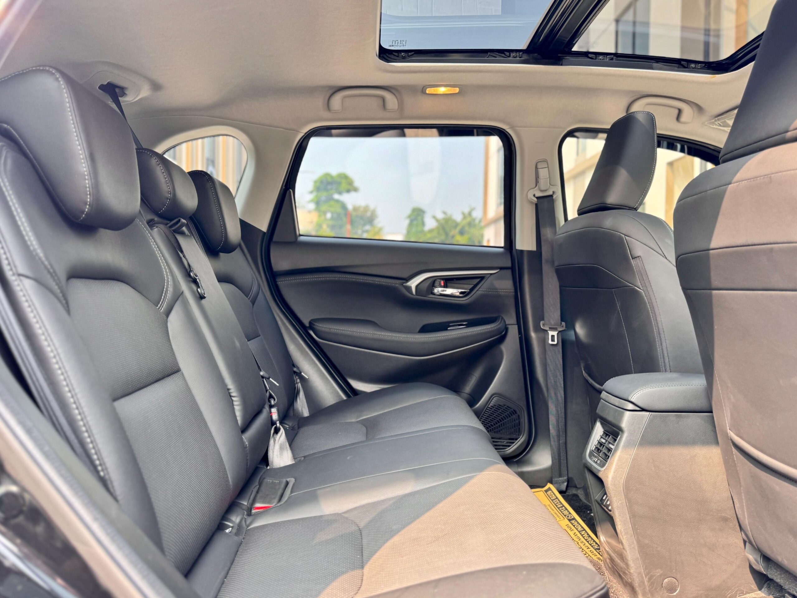GRAND VITARA GX AT HITAM 2024 - Gambar 15