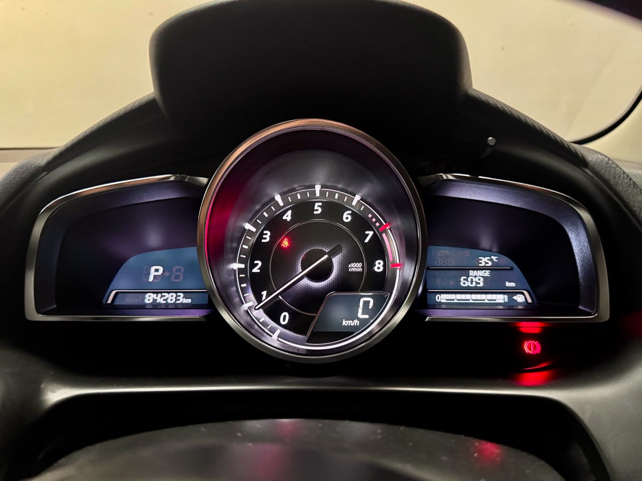 MAZDA 2 GT AT MERAH 2016 - Gambar 9