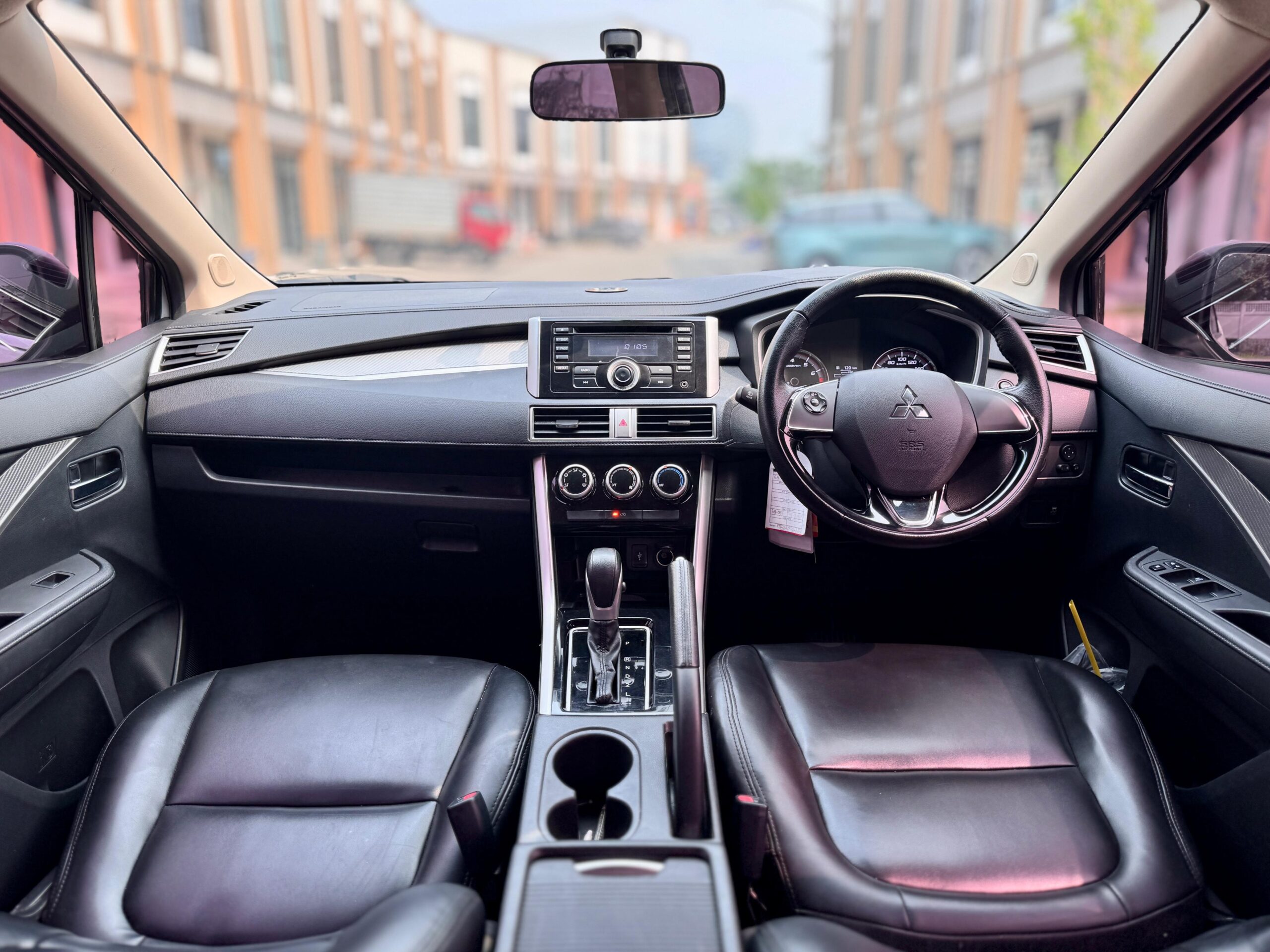 XPANDER 1.5 SPORT PUTIH 2018 - Gambar 10