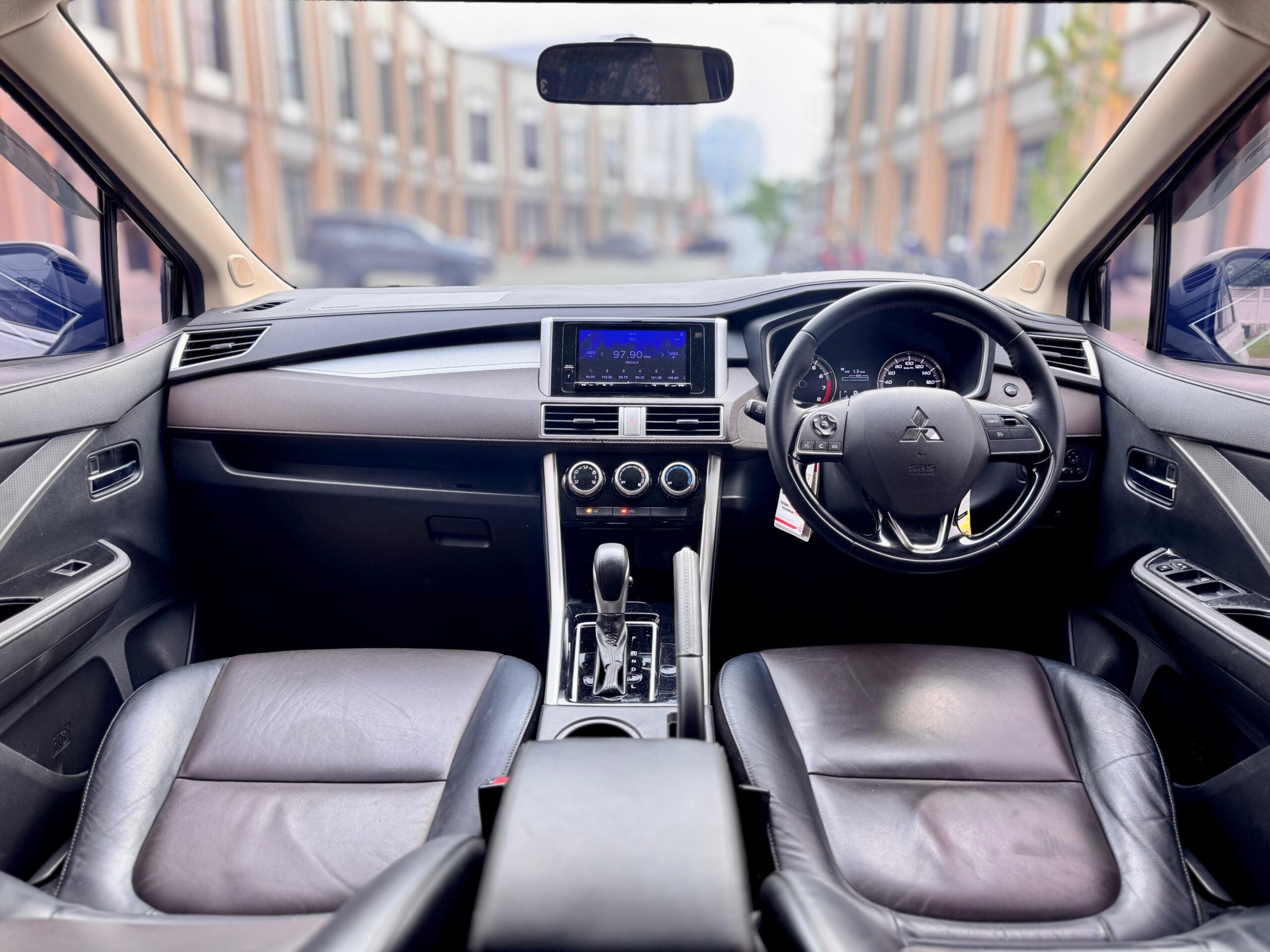 XPANDER 1.5 CROSS PREMIUM PUTIH 2021 - Gambar 10