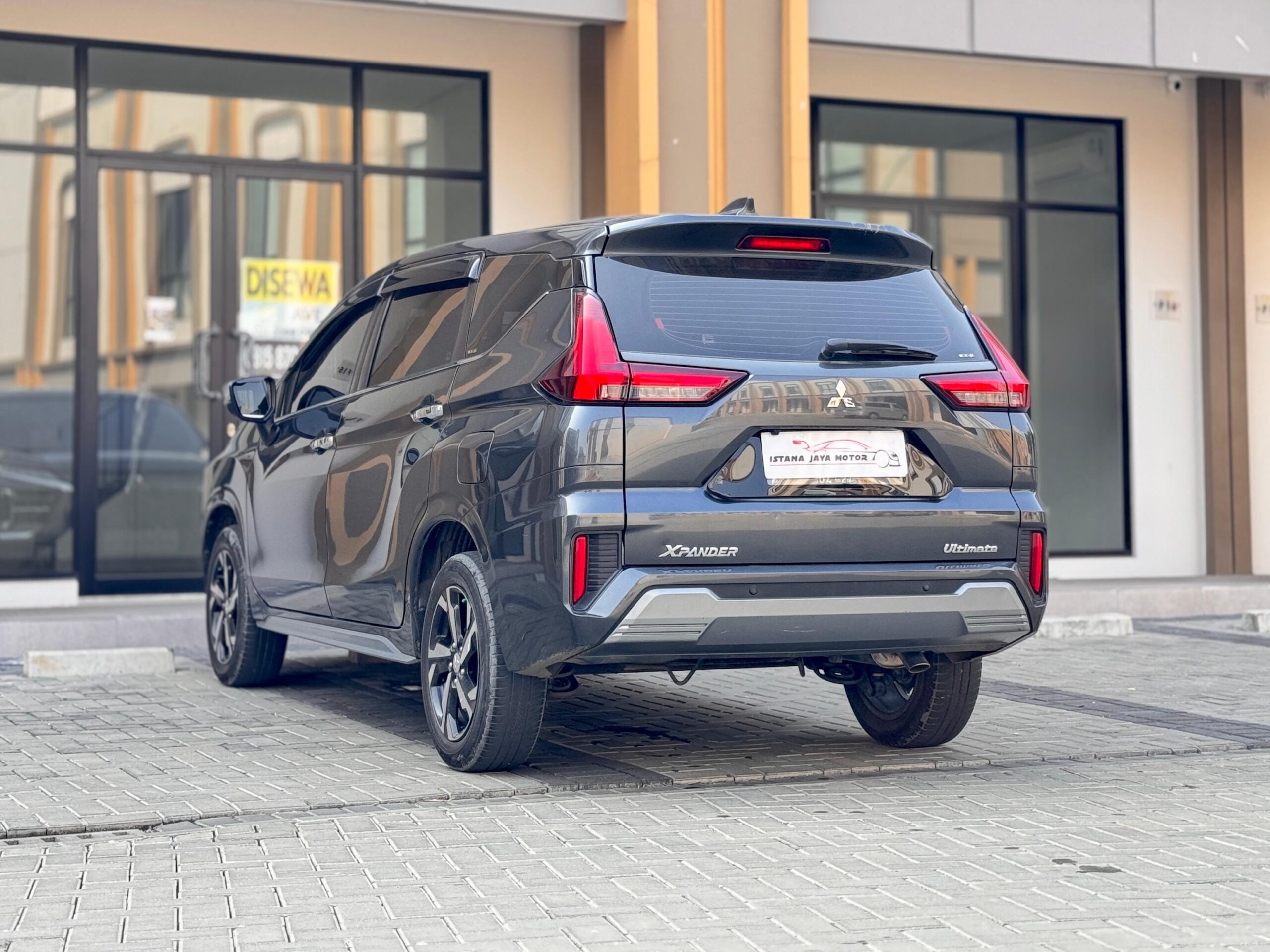 XPANDER ULTIMATE CVT ABU 2022 - Gambar 5