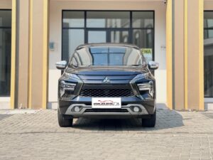 XPANDER ULTIMATE CVT HITAM 2021