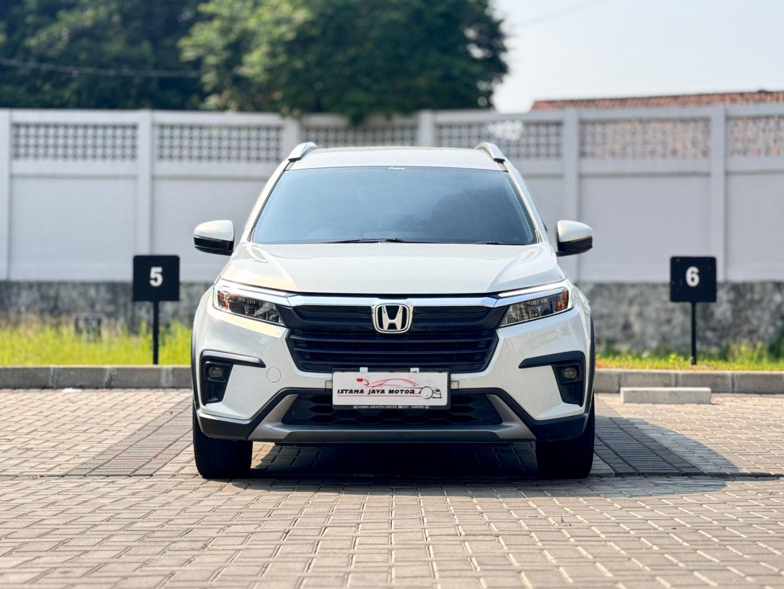 BRV E AT PUTIH 2023
