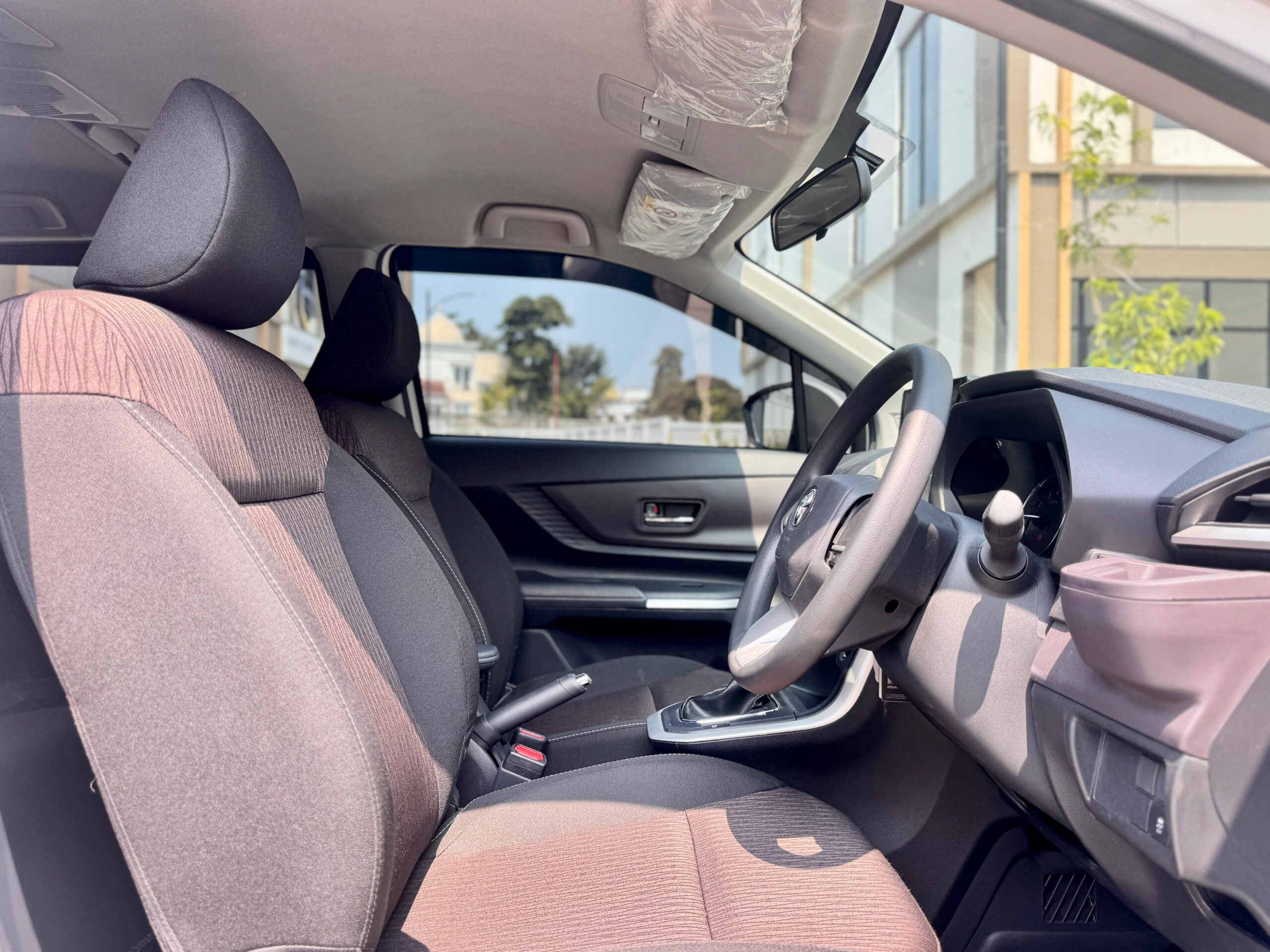 AVANZA 1.5 G CVT PUTIH 2024 - Gambar 13