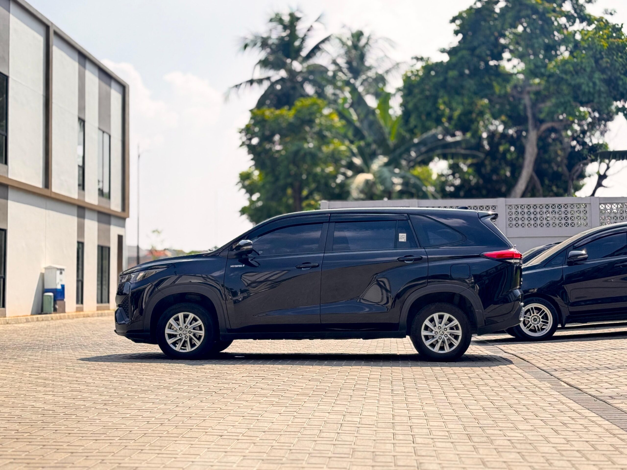 INNOVA ZENIX 2.0 G HV CVT HITAM 2024 - Gambar 7