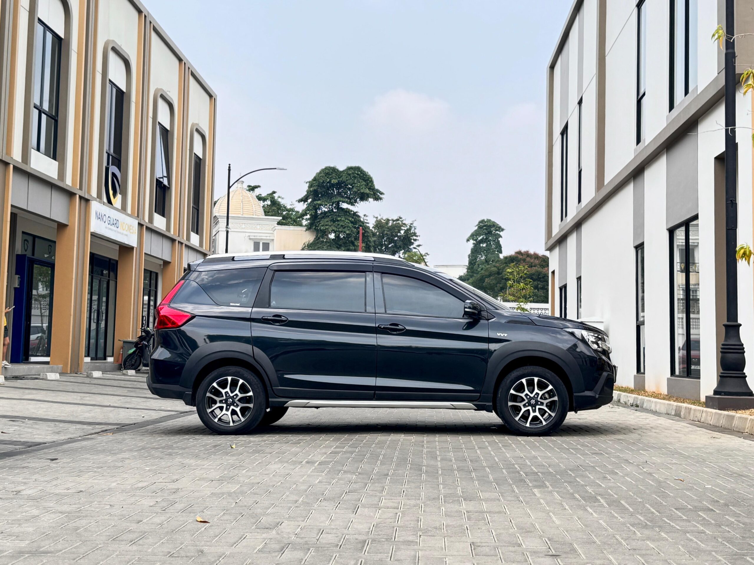XL7 ZETA AT HITAM 2023 - Gambar 8