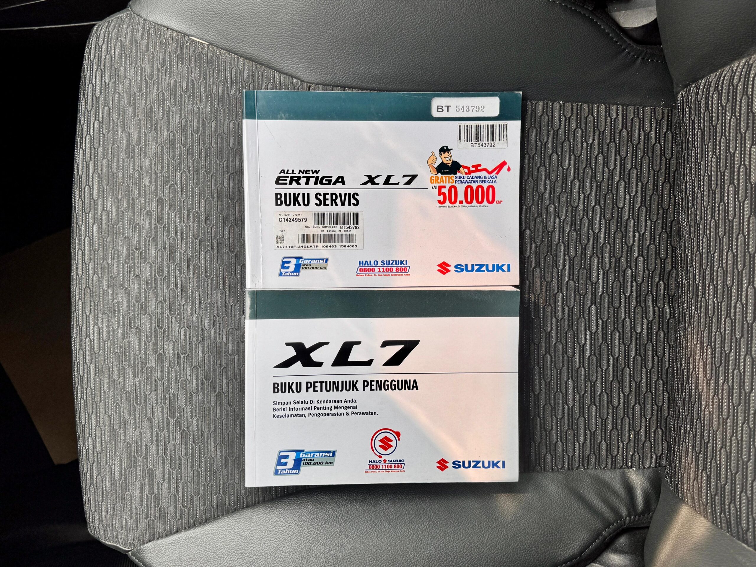 XL7 ZETA AT HITAM 2023 - Gambar 16