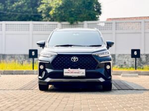 VELOZ Q TSS CVT HITAM 2025
