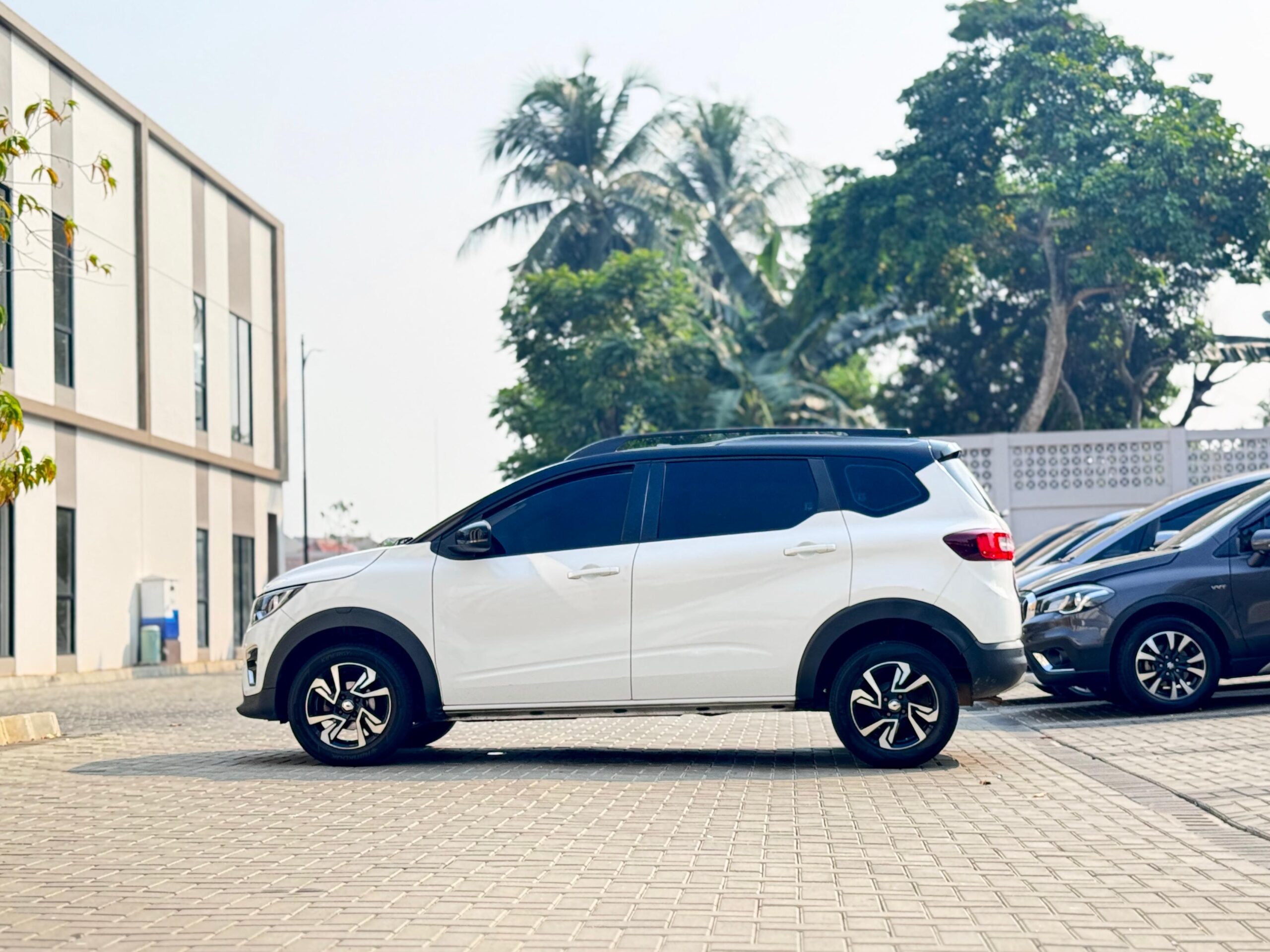 TRIBER RXZ AT PUTIH 2021 - Gambar 7