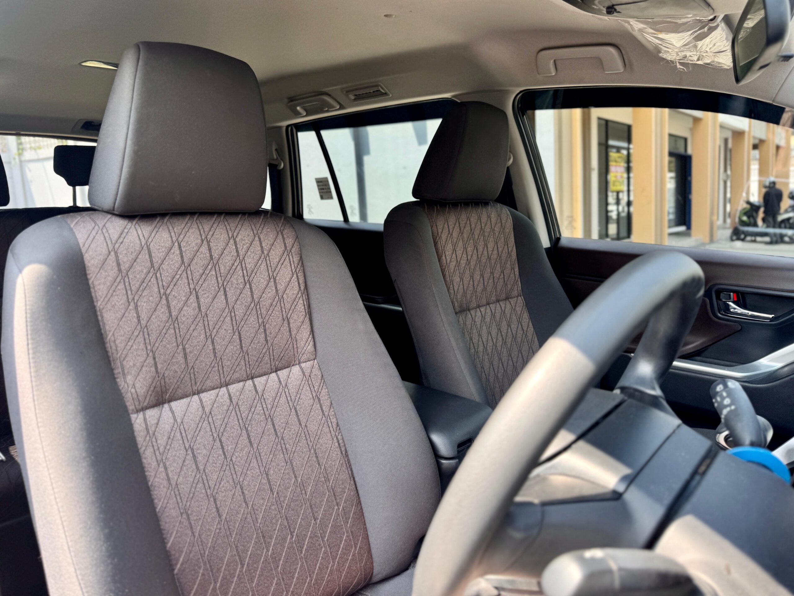 INNOVA ZENIX 2.0 G HV CVT HITAM 2024 - Gambar 12