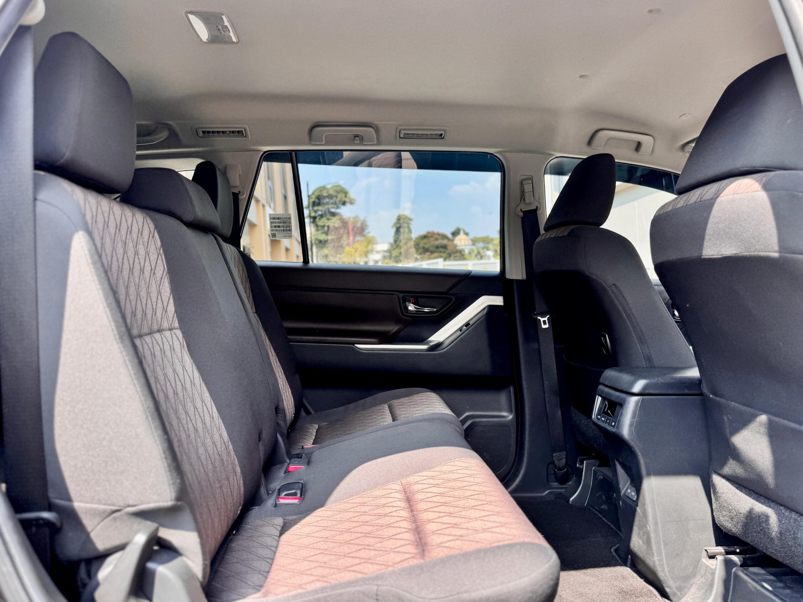 INNOVA ZENIX 2.0 G HV CVT HITAM 2024 - Gambar 15