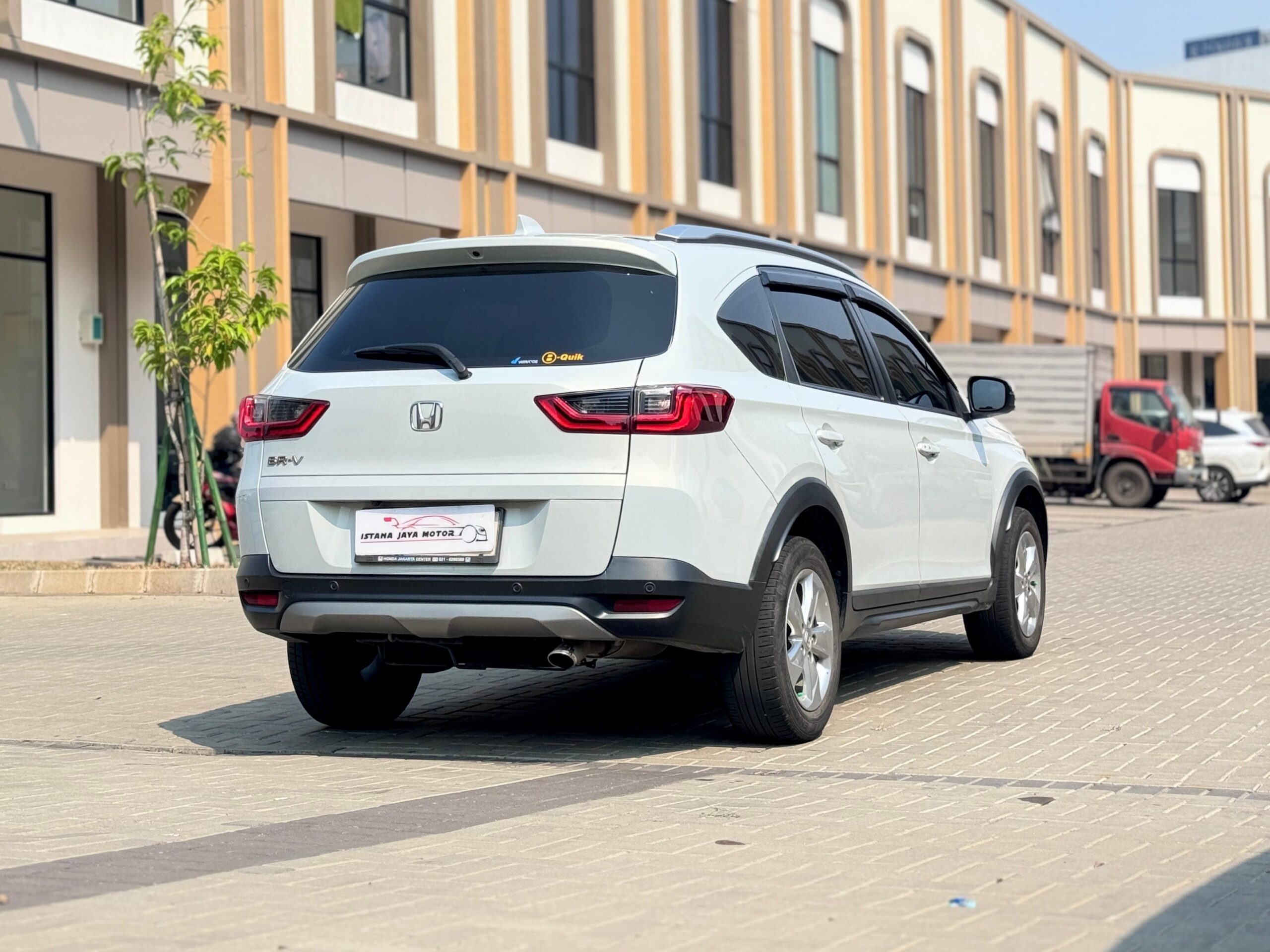 BRV E AT PUTIH 2023 - Gambar 6