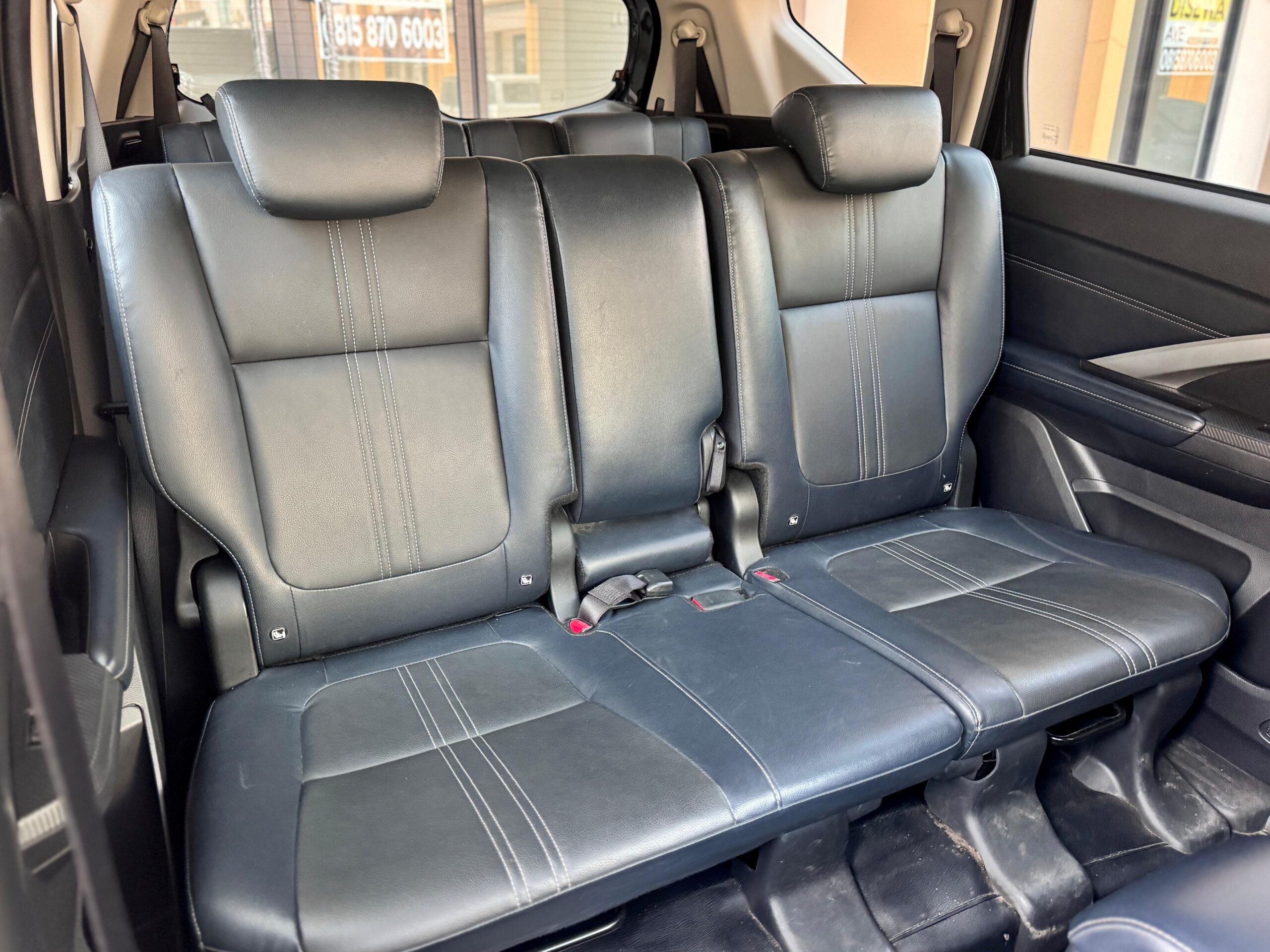 XPANDER CROSS PREMIUM CVT HITAM 2024 - Gambar 14