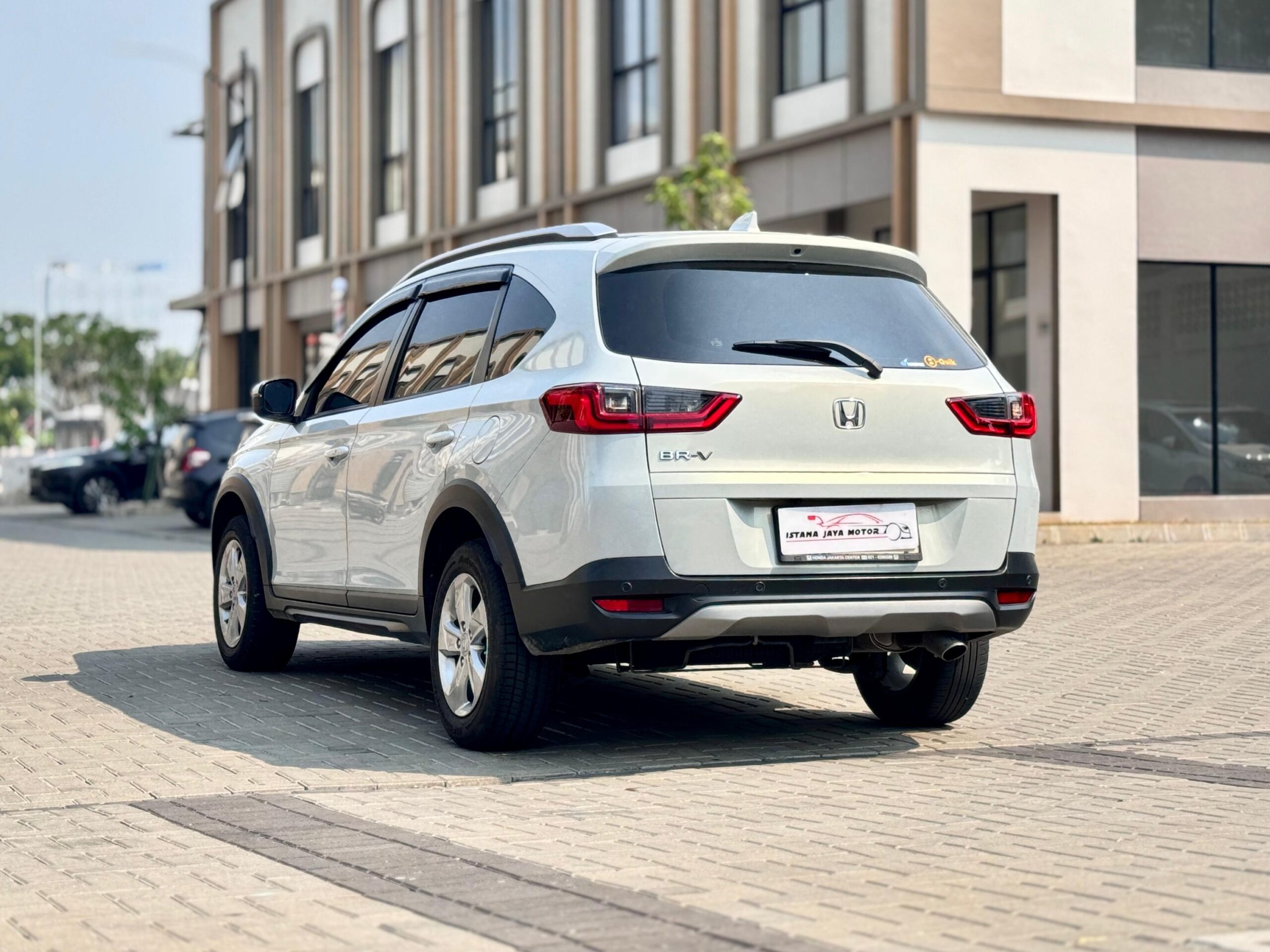 BRV E AT PUTIH 2023 - Gambar 5