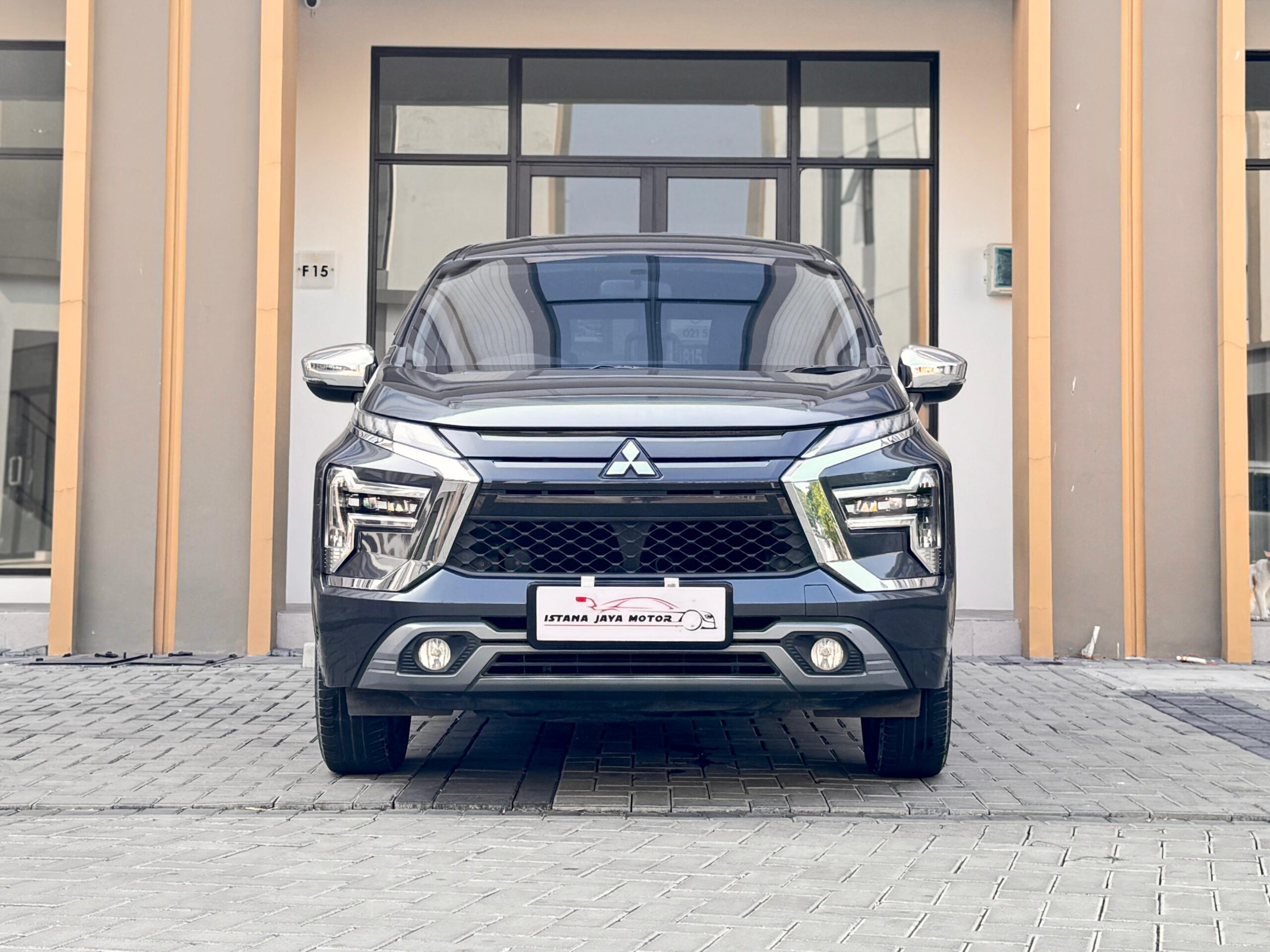 XPANDER ULTIMATE CVT ABU 2022
