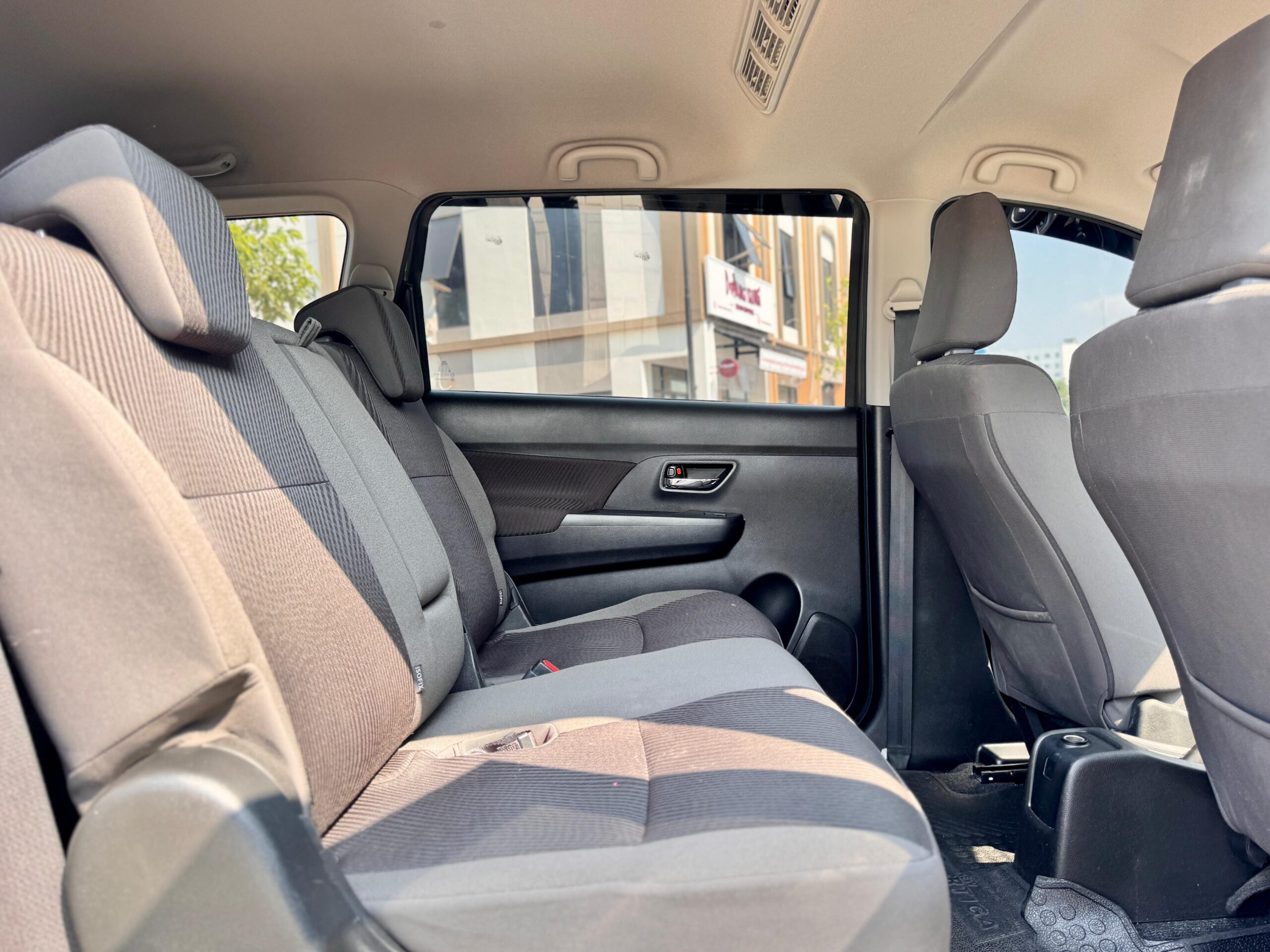 ERTIGA GX HYBRID AT ABU 2022 - Gambar 15