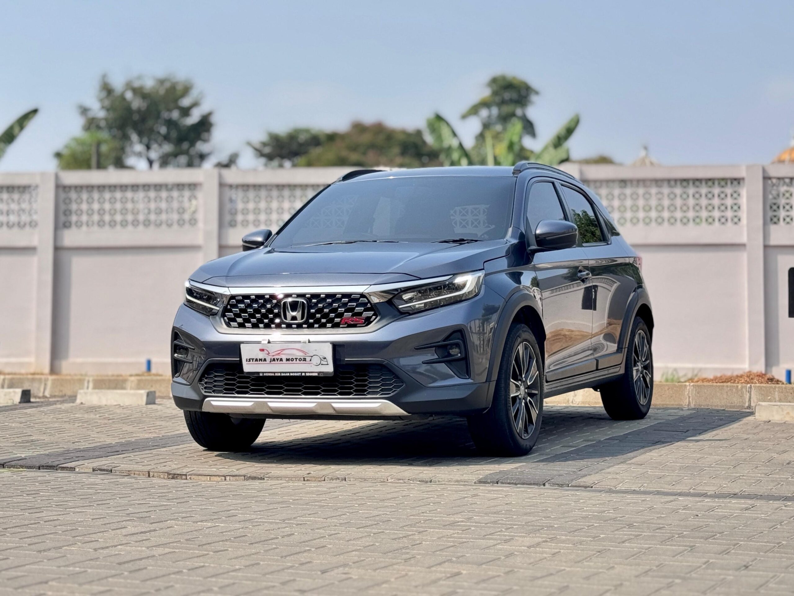WRV RS CVT ABU 2023 - Gambar 3