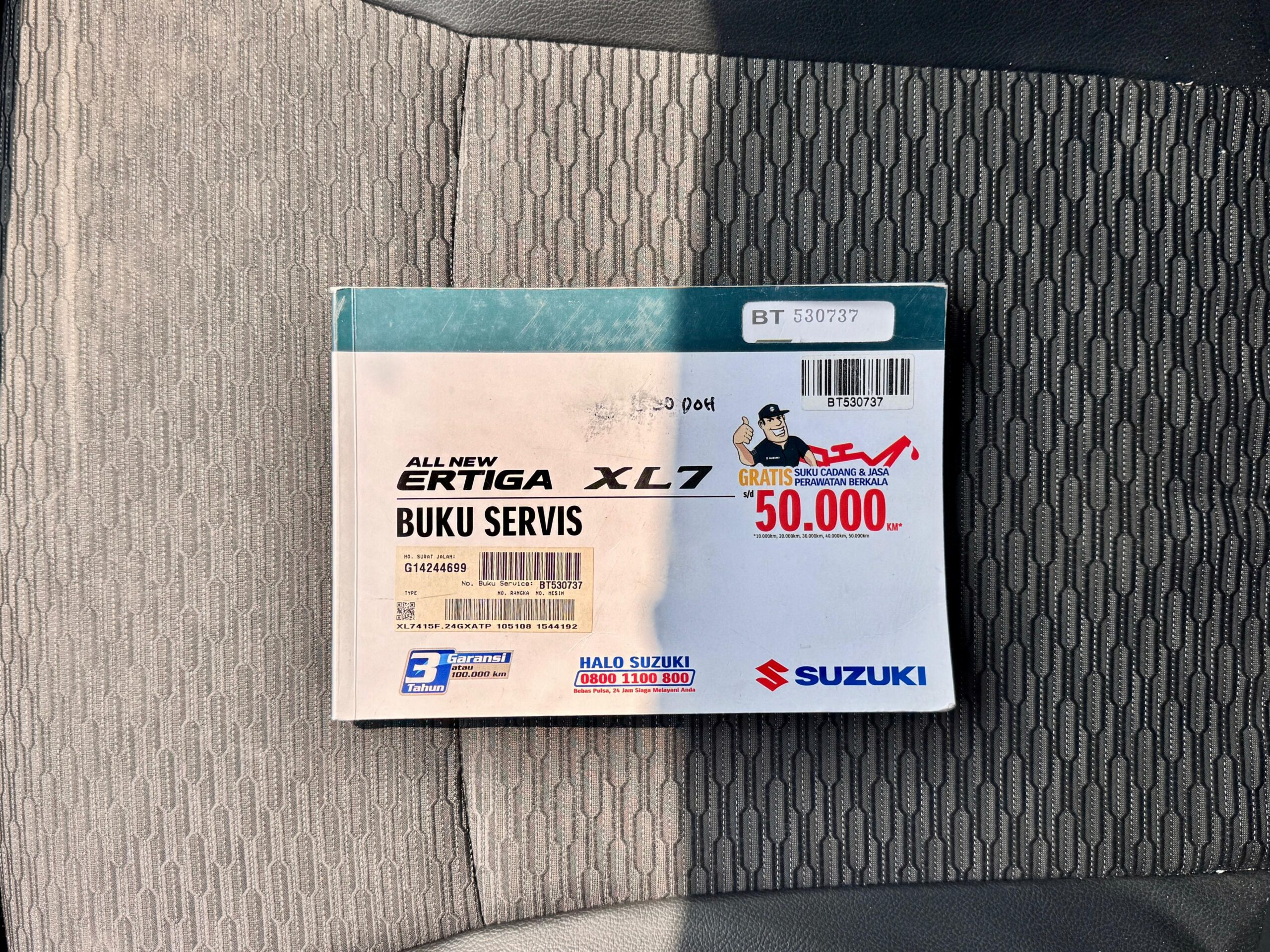 XL7 BETA HYBRID AT PUTIH 2023 - Gambar 16