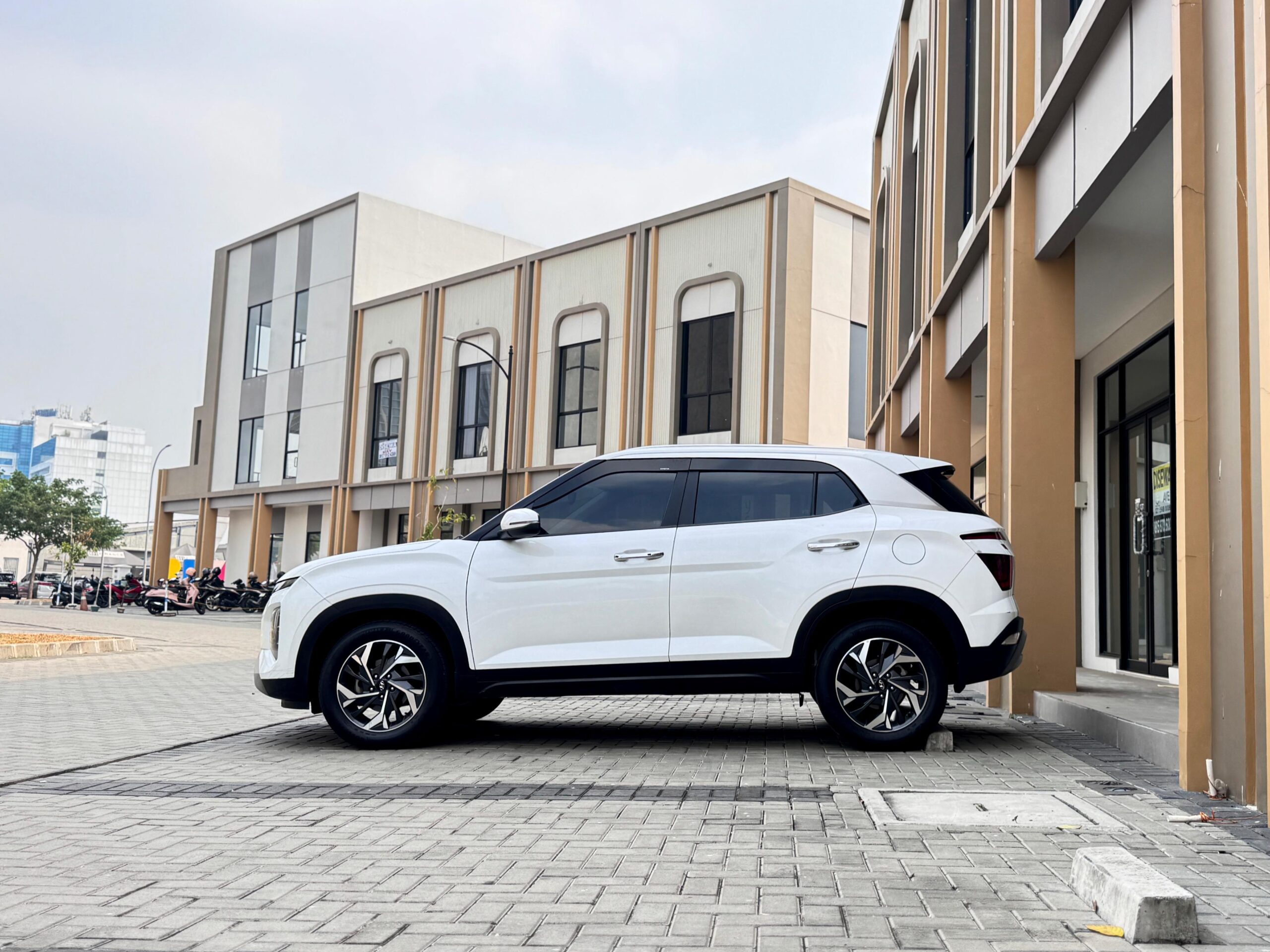 CRETA STYLE IVT PUTIH 2022 - Gambar 6
