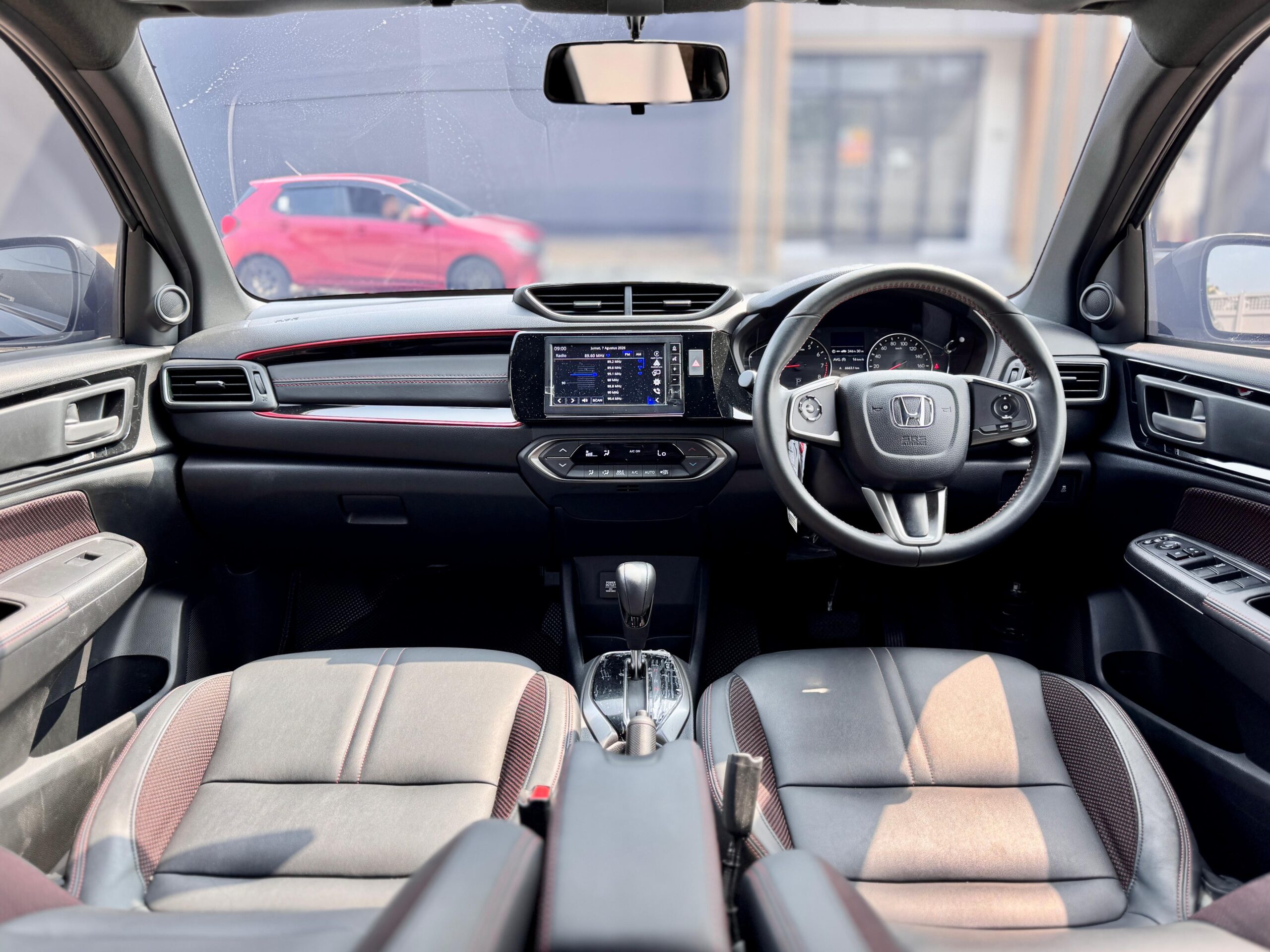 WRV RS CVT ABU 2023 - Gambar 10