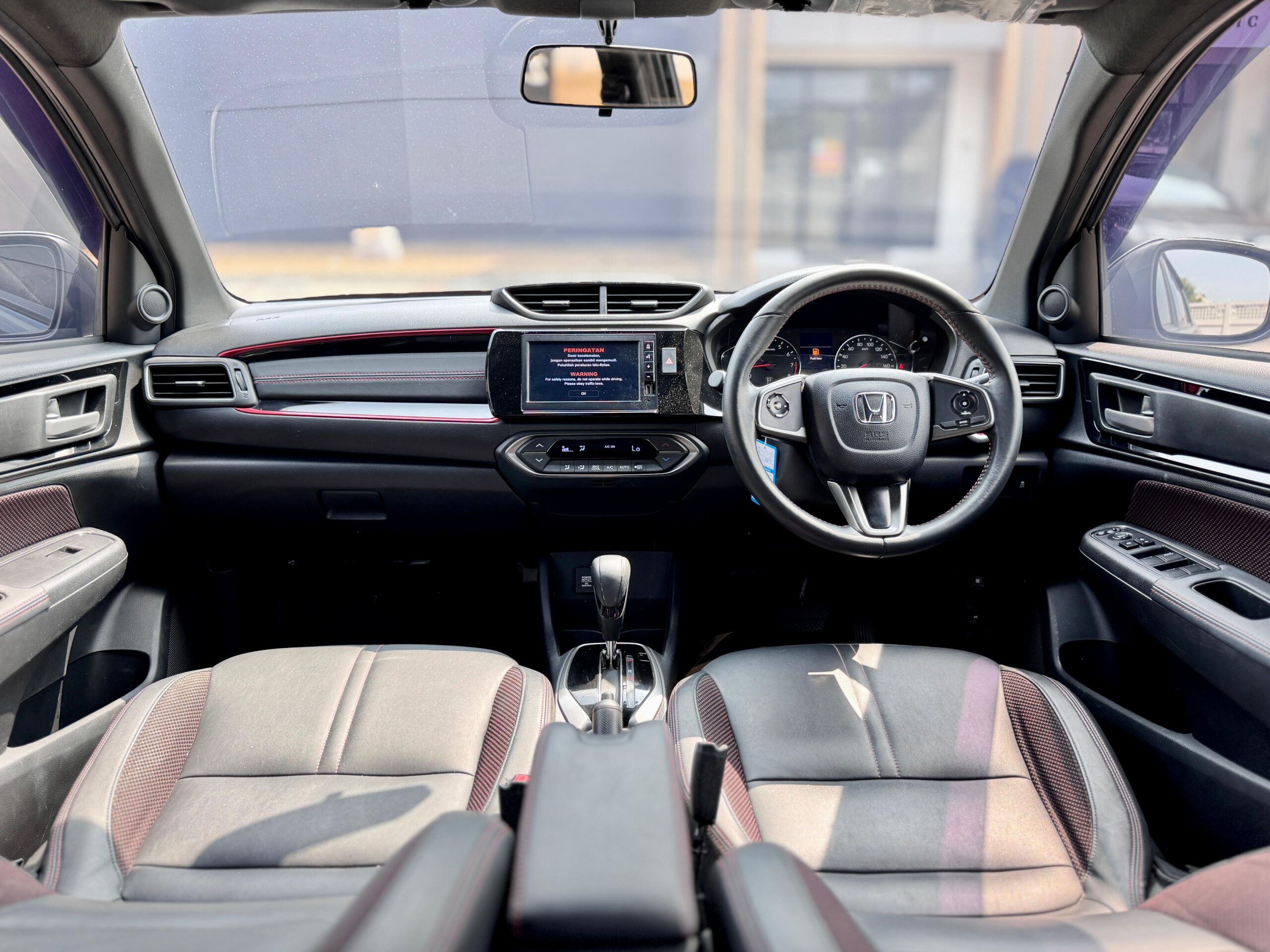 WRV RS CVT ABU 2023 - Gambar 10