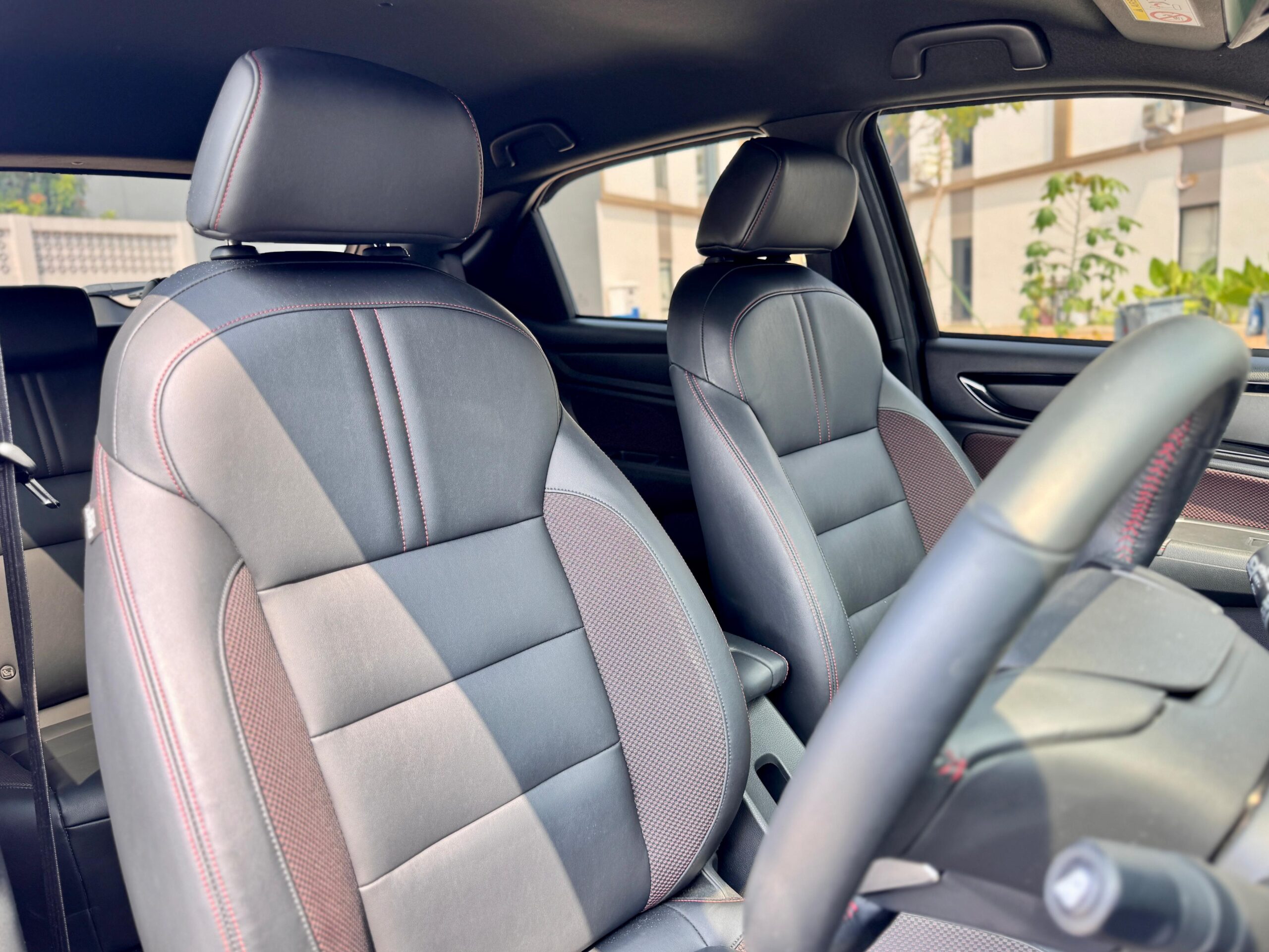 WRV RS SENSING CVT HITAM 2023 - Gambar 12