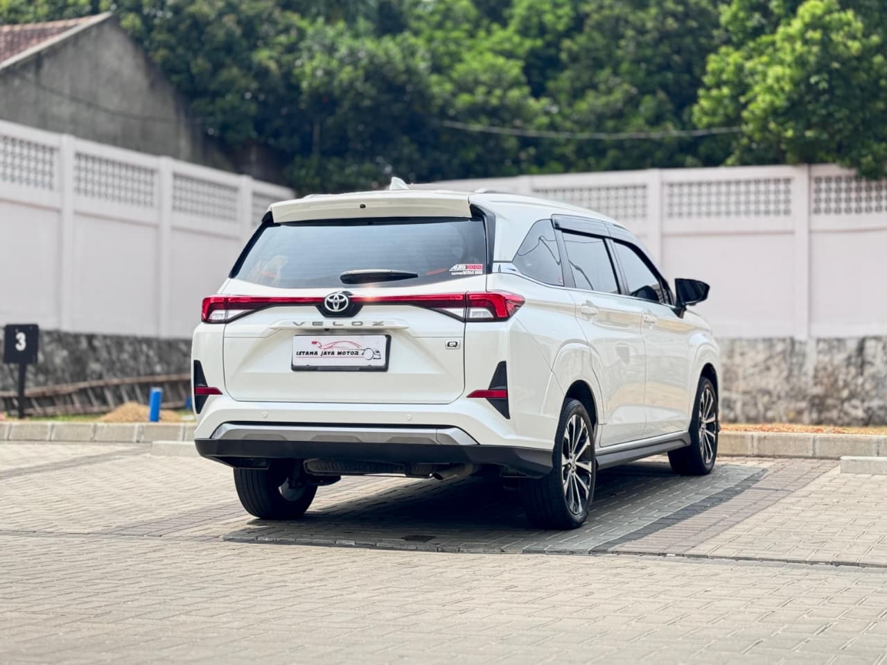 VELOZ Q CVT PUTIH 2024 - Gambar 6
