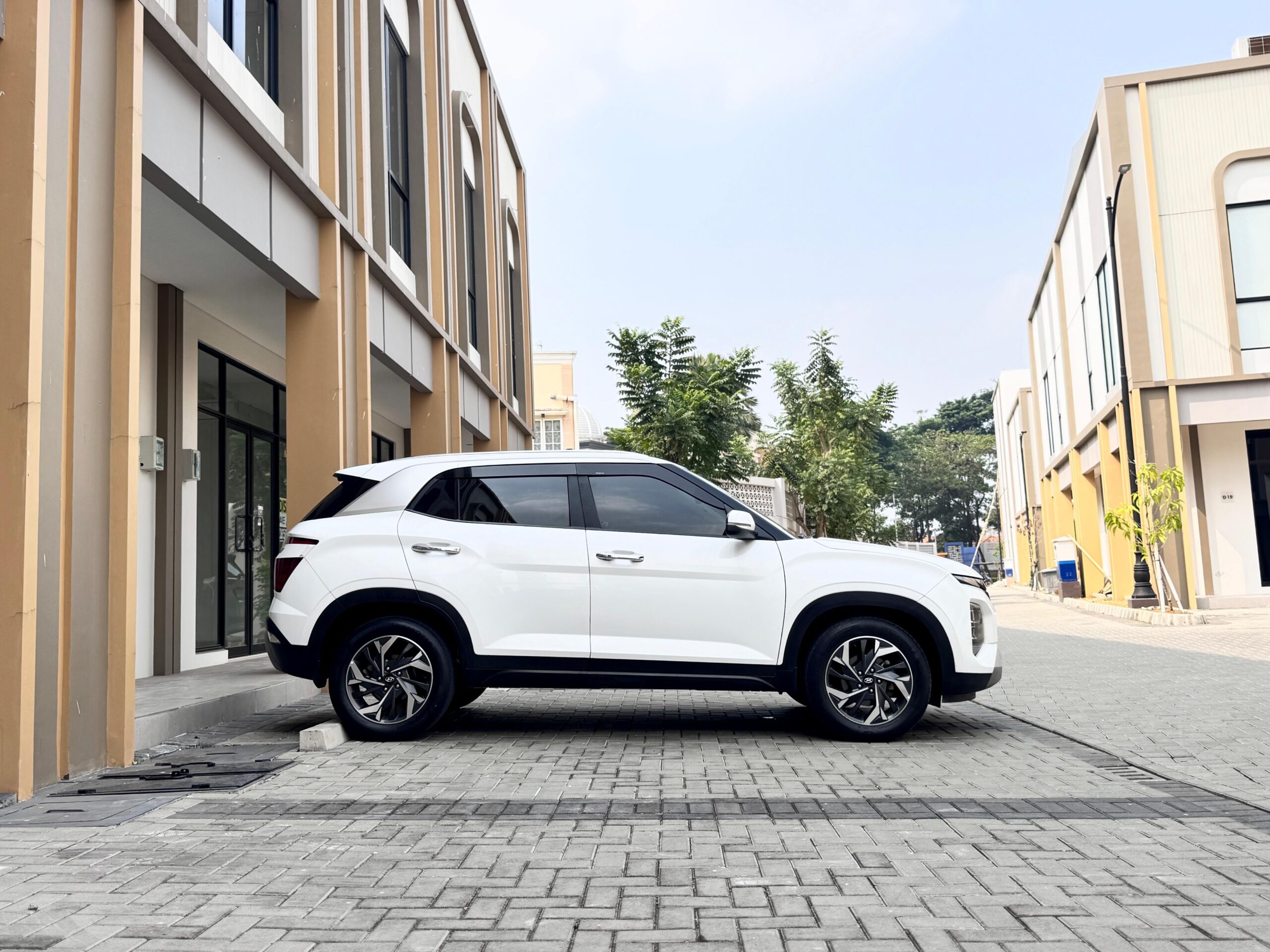 CRETA STYLE IVT PUTIH 2022 - Gambar 7