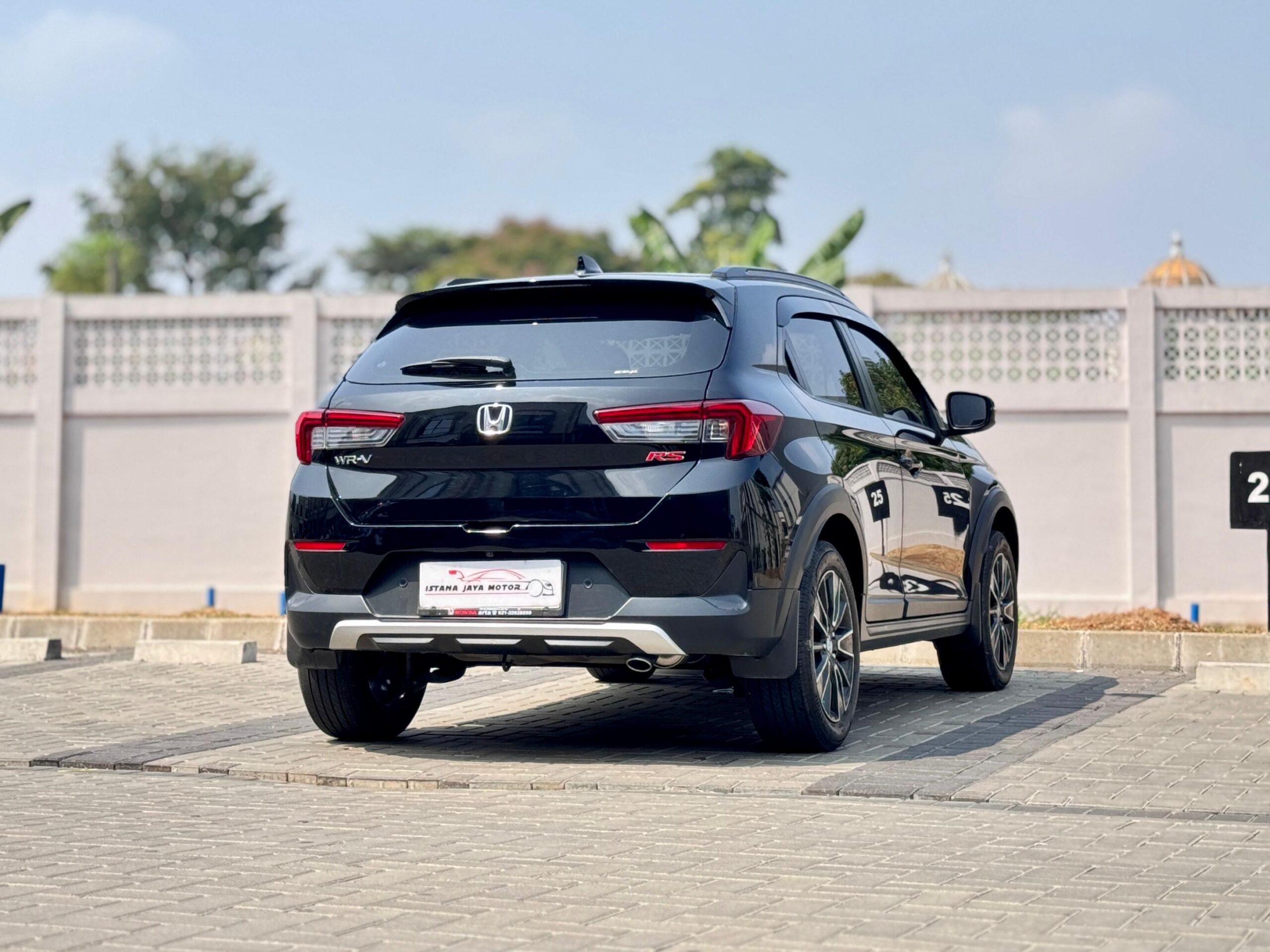 WRV RS SENSING CVT HITAM 2023 - Gambar 6