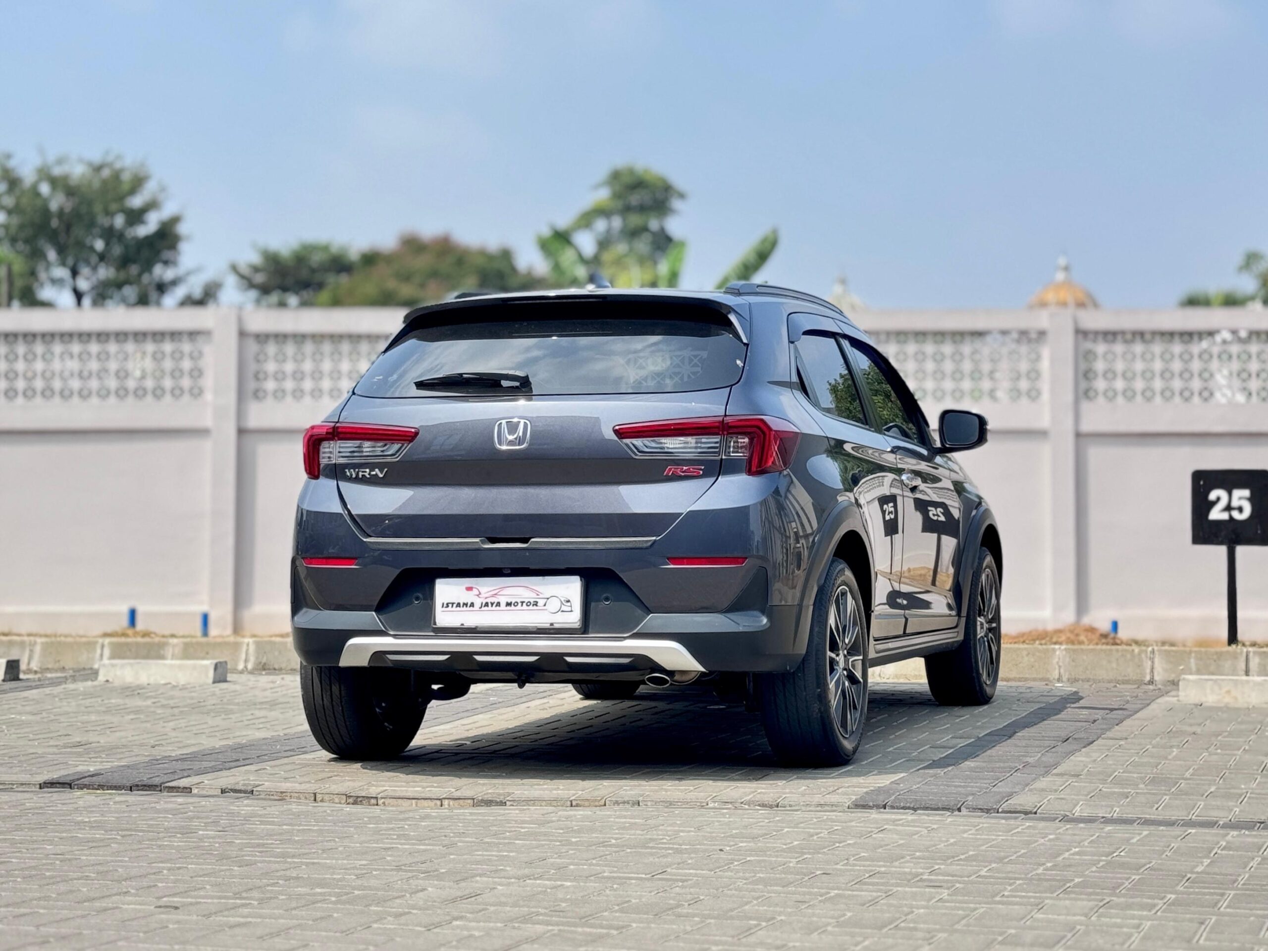 WRV RS CVT ABU 2023 - Gambar 6